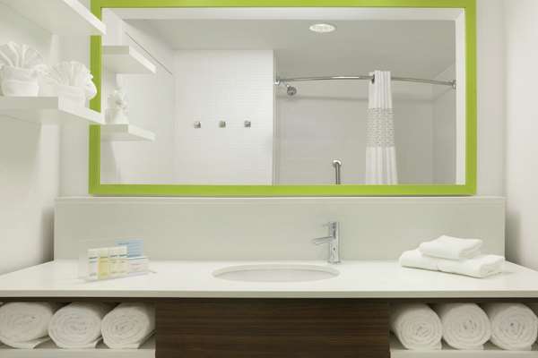  - Hampton Inn Brookhollow Houston