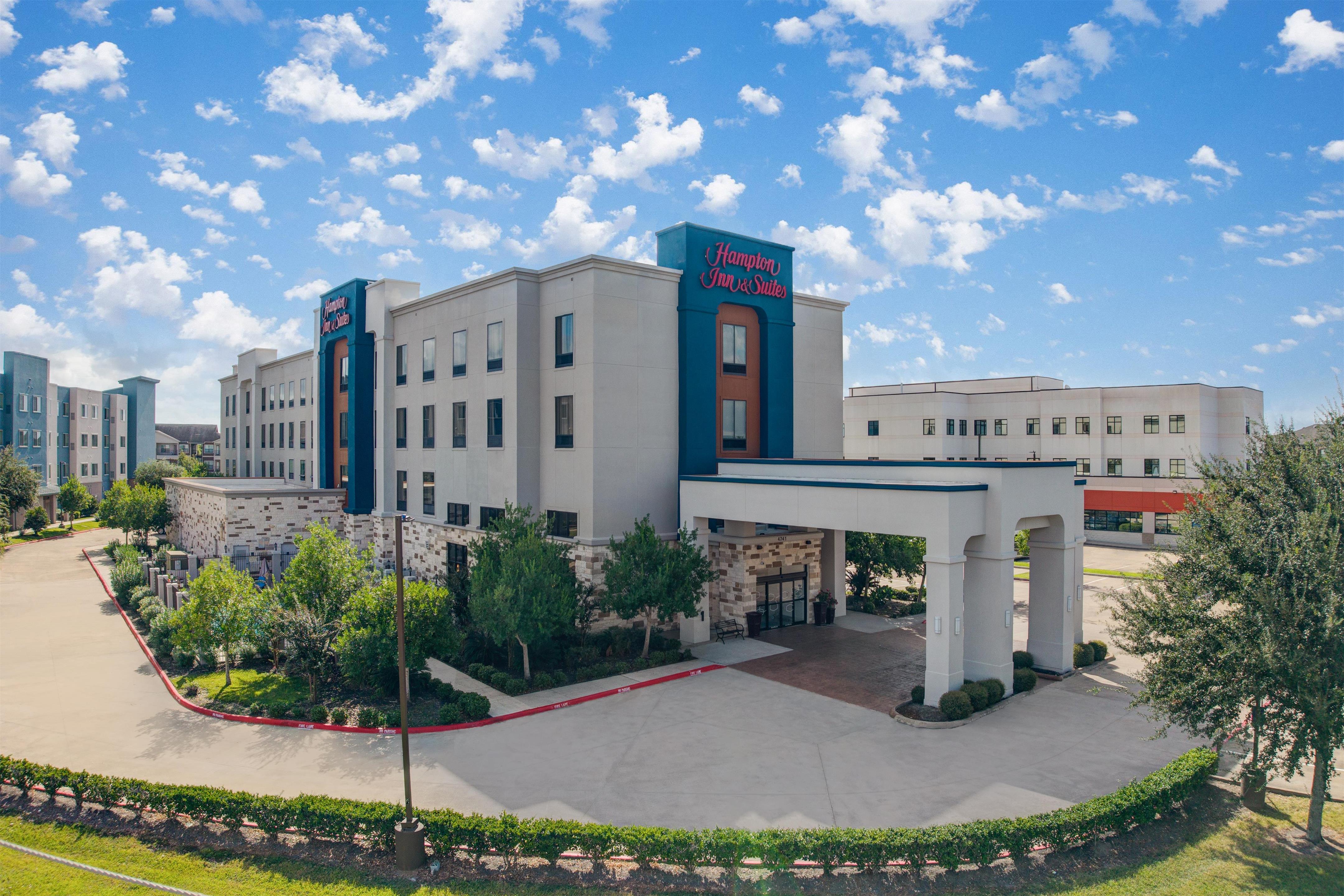 Exterior | Hampton Inn & Suites Houston/Pasadena