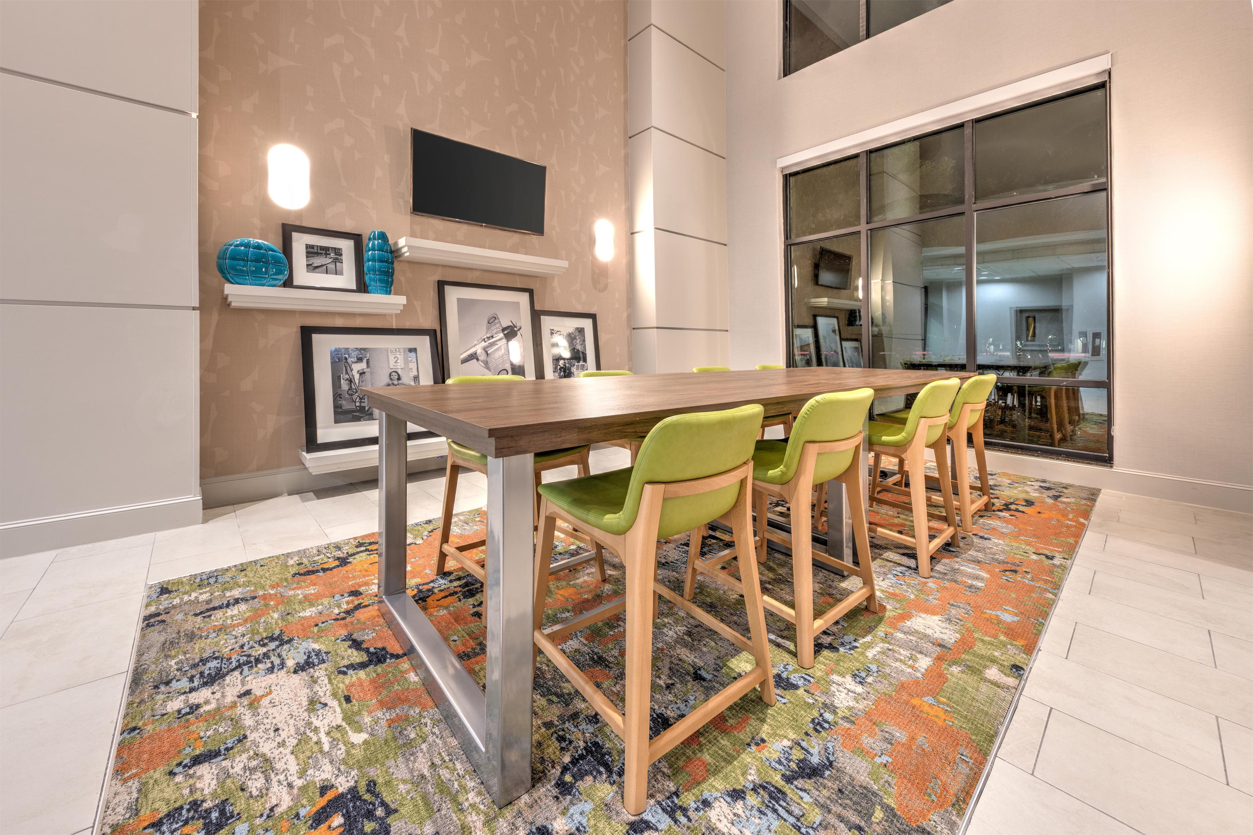 Lobby | Hampton Inn & Suites Houston/Pasadena