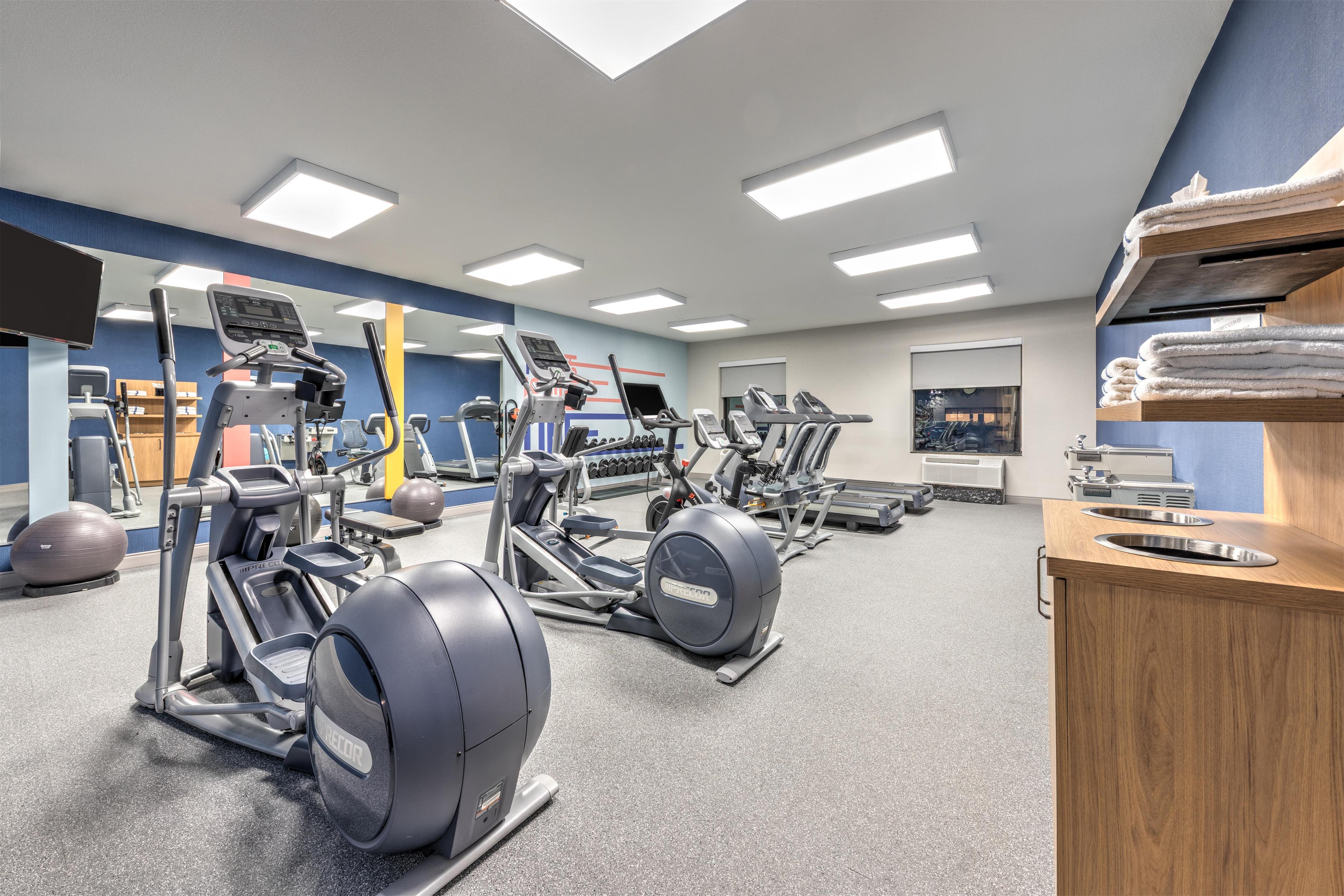 Health club fitness center gym | Hampton Inn & Suites Houston/Pasadena