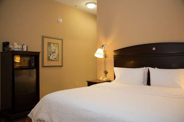  - Hampton Inn & Suites Rosenberg