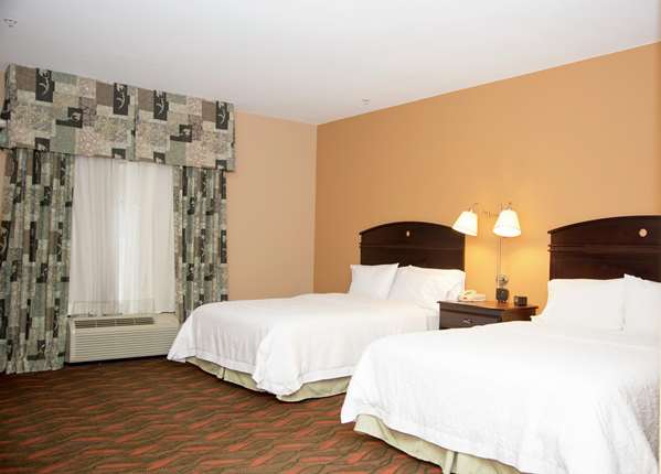  - Hampton Inn & Suites Rosenberg