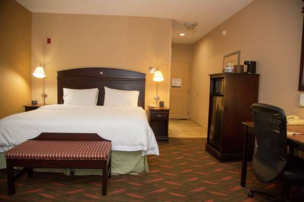  - Hampton Inn & Suites Rosenberg
