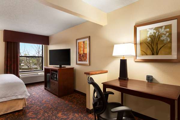  - Hampton Inn Willowbrook Houston