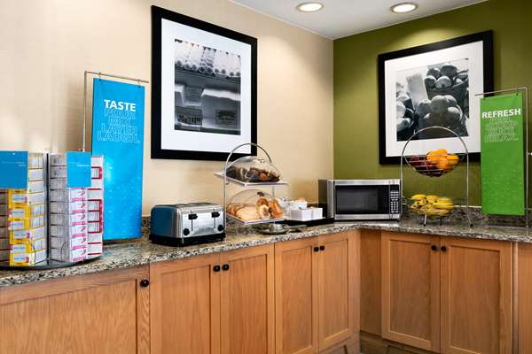 Amenities - Hampton Inn Willowbrook Houston