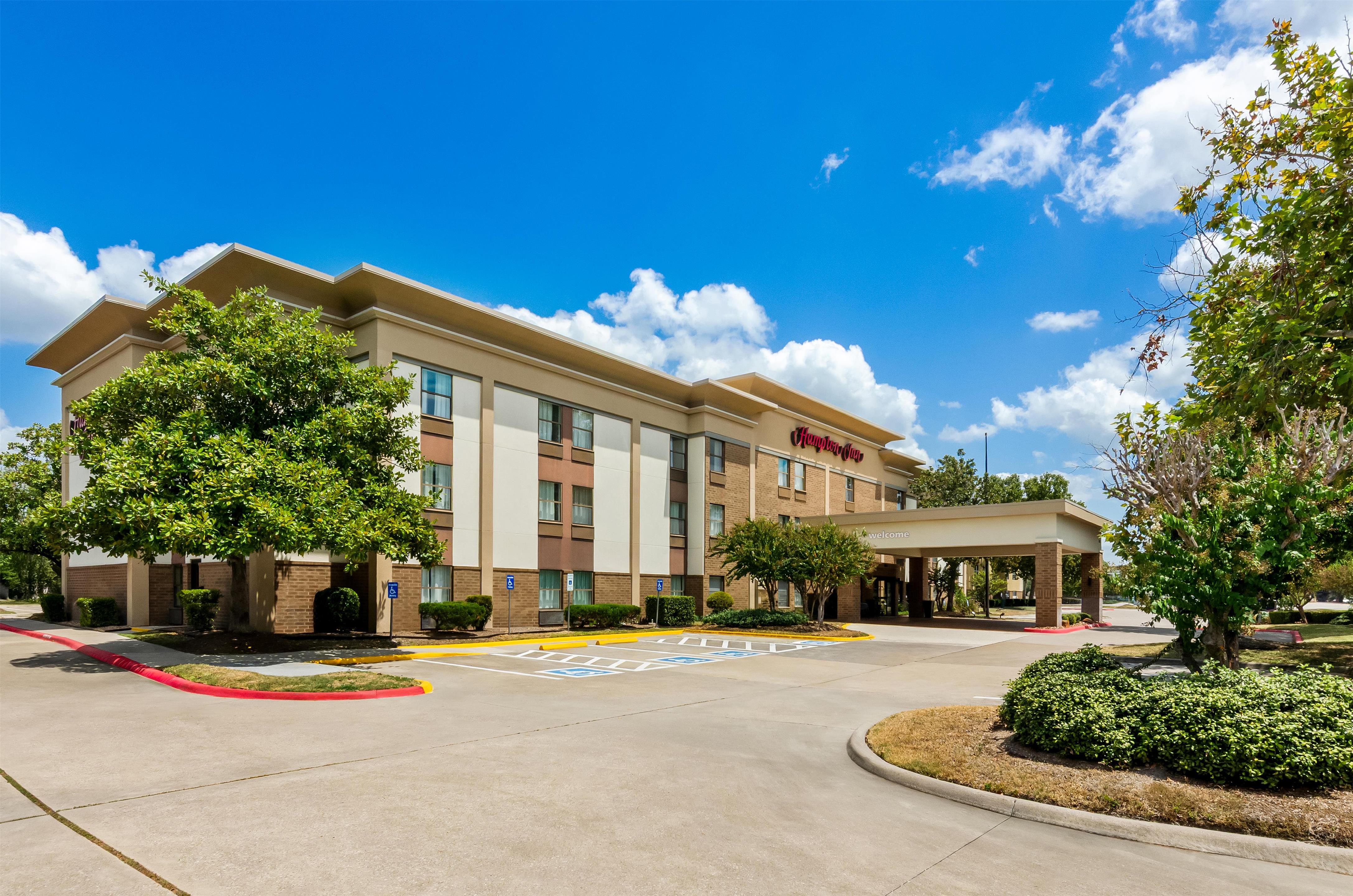 Exterior | Hampton Inn Houston-Willowbrook Mall