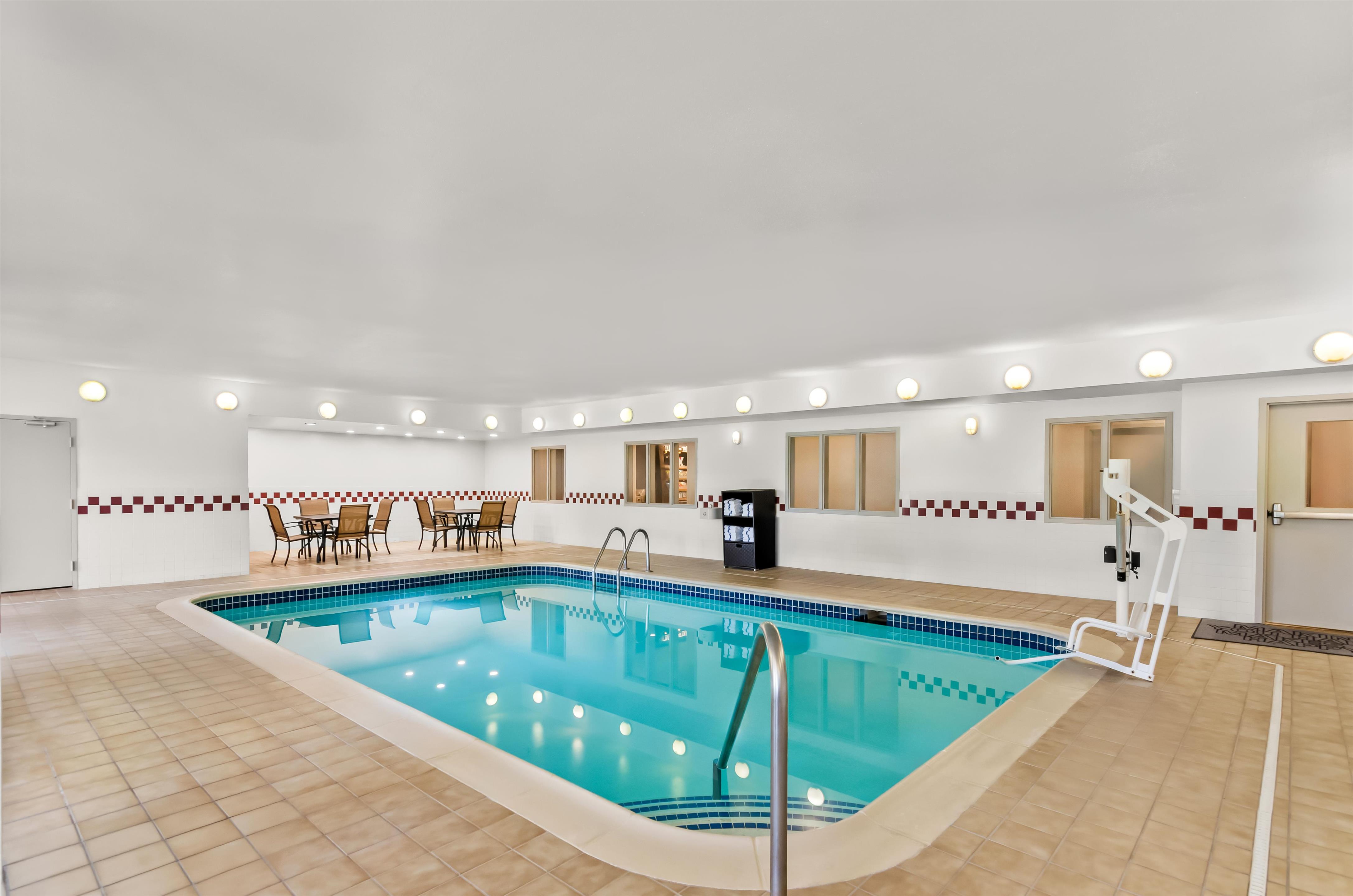 Pool | Hampton Inn Houston-Willowbrook Mall