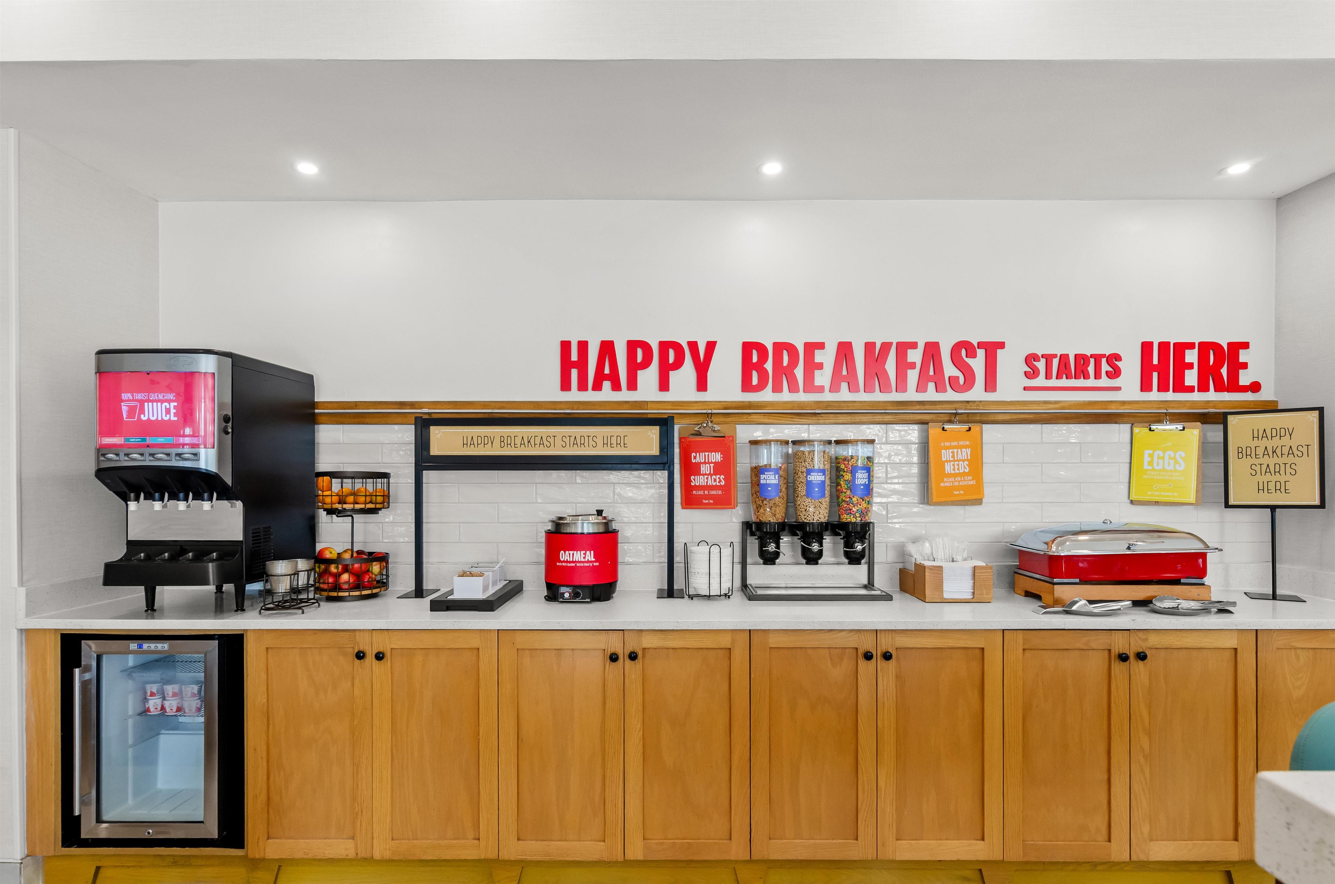 Breakfast Area | Hampton Inn Houston-Willowbrook Mall