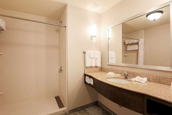 - Hilton Garden Inn Nanuet - I-87, Exit 14