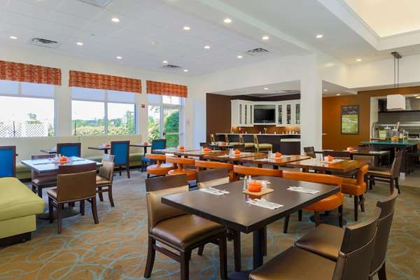 Bar - Hilton Garden Inn Nanuet - I-87, Exit 14