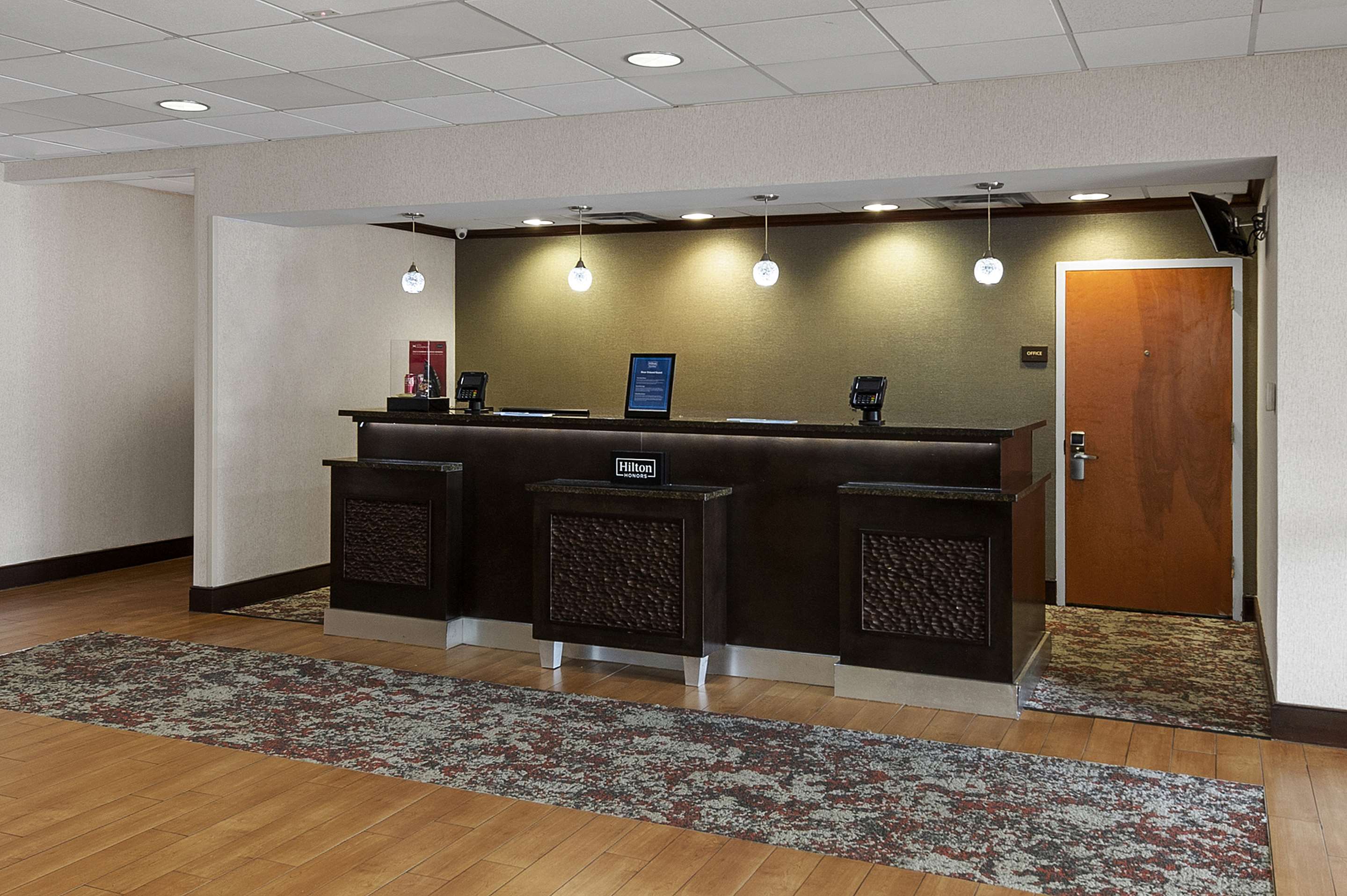 Reception | Hampton Inn Nanuet