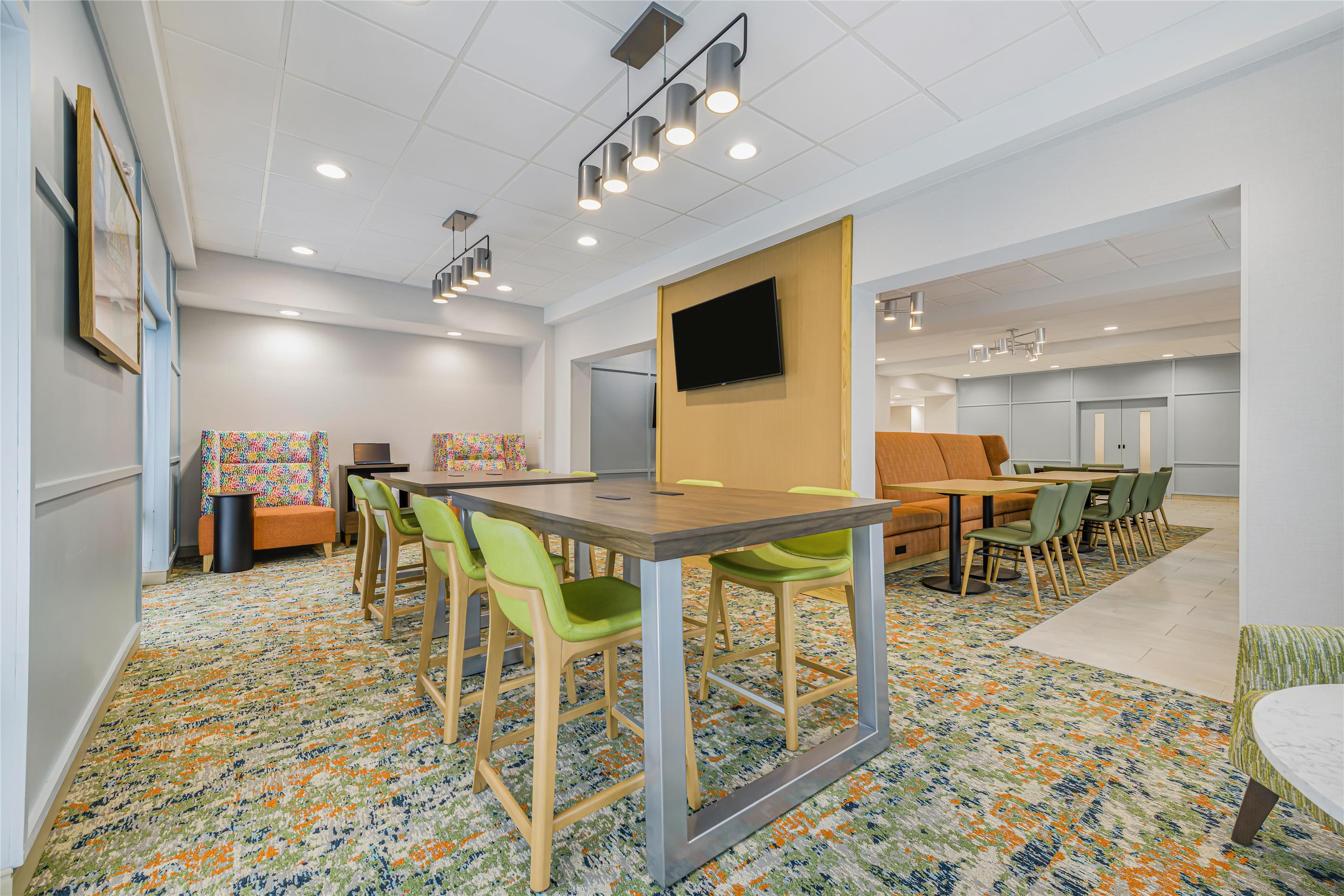 Lobby | Hampton Inn Huntsville-Arsenal/South Parkway