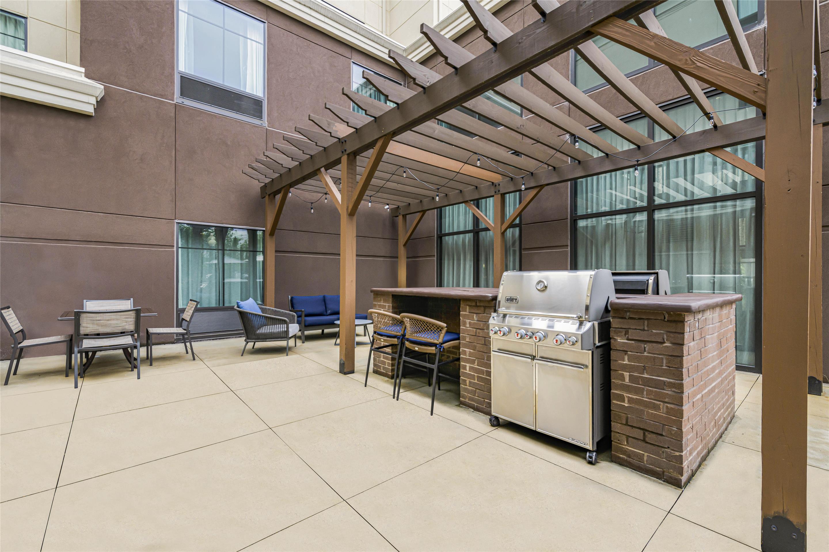 Exterior | Homewood Suites by Hilton Huntsville - Downtown, AL