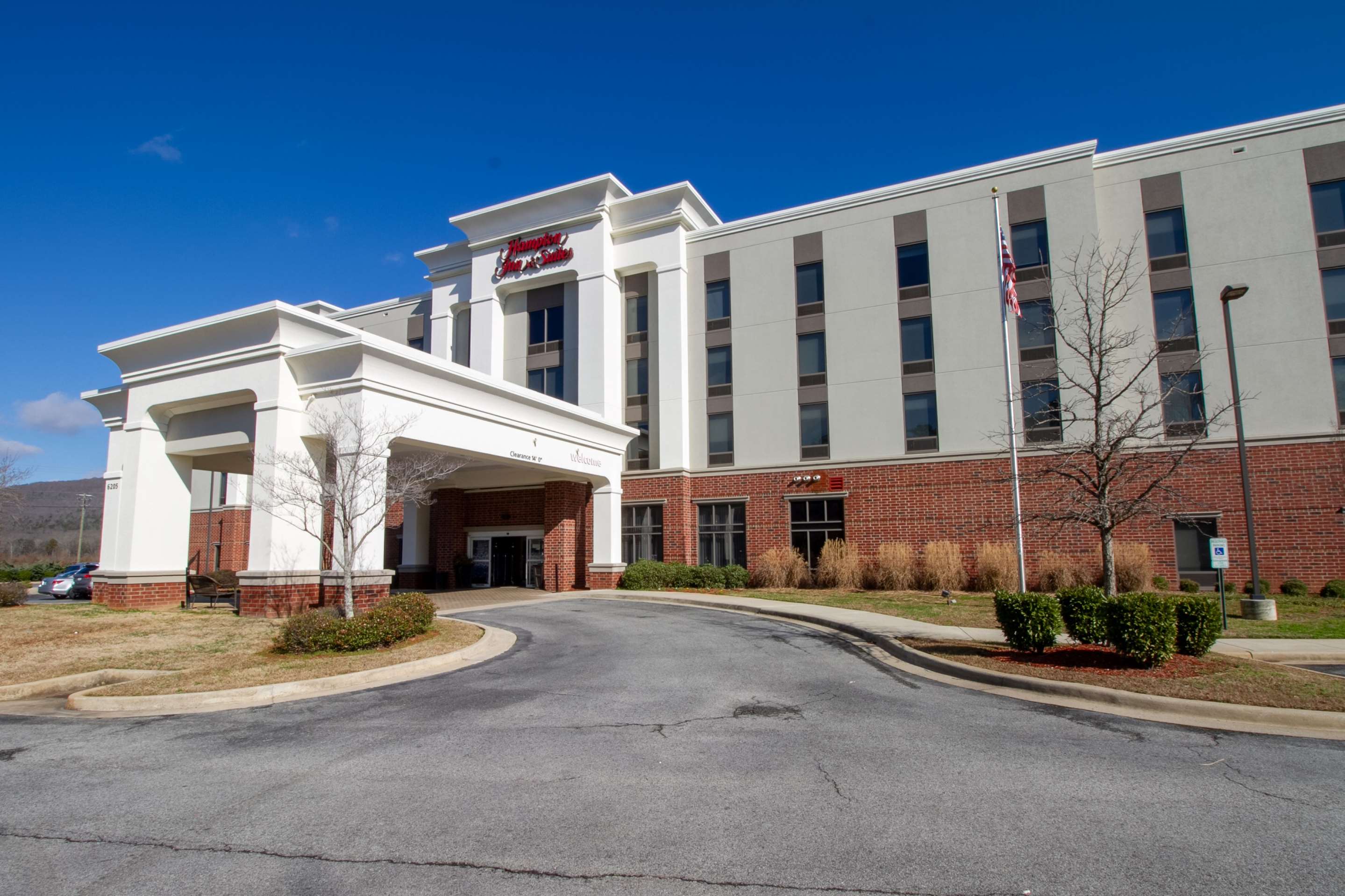 Exterior | Hampton Inn & Suites Huntsville Hampton Cove