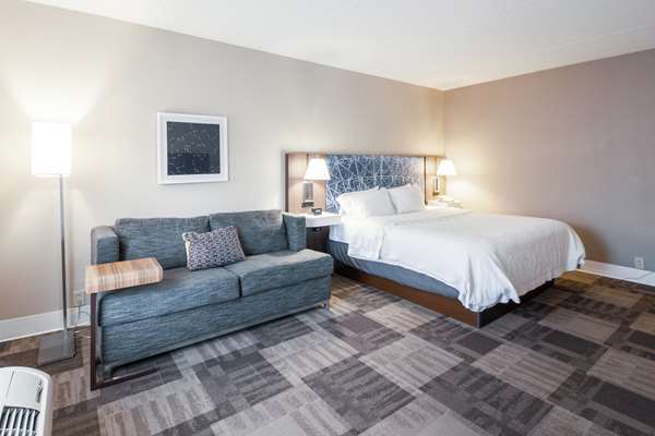  - Hampton Inn & Suites Huntsville