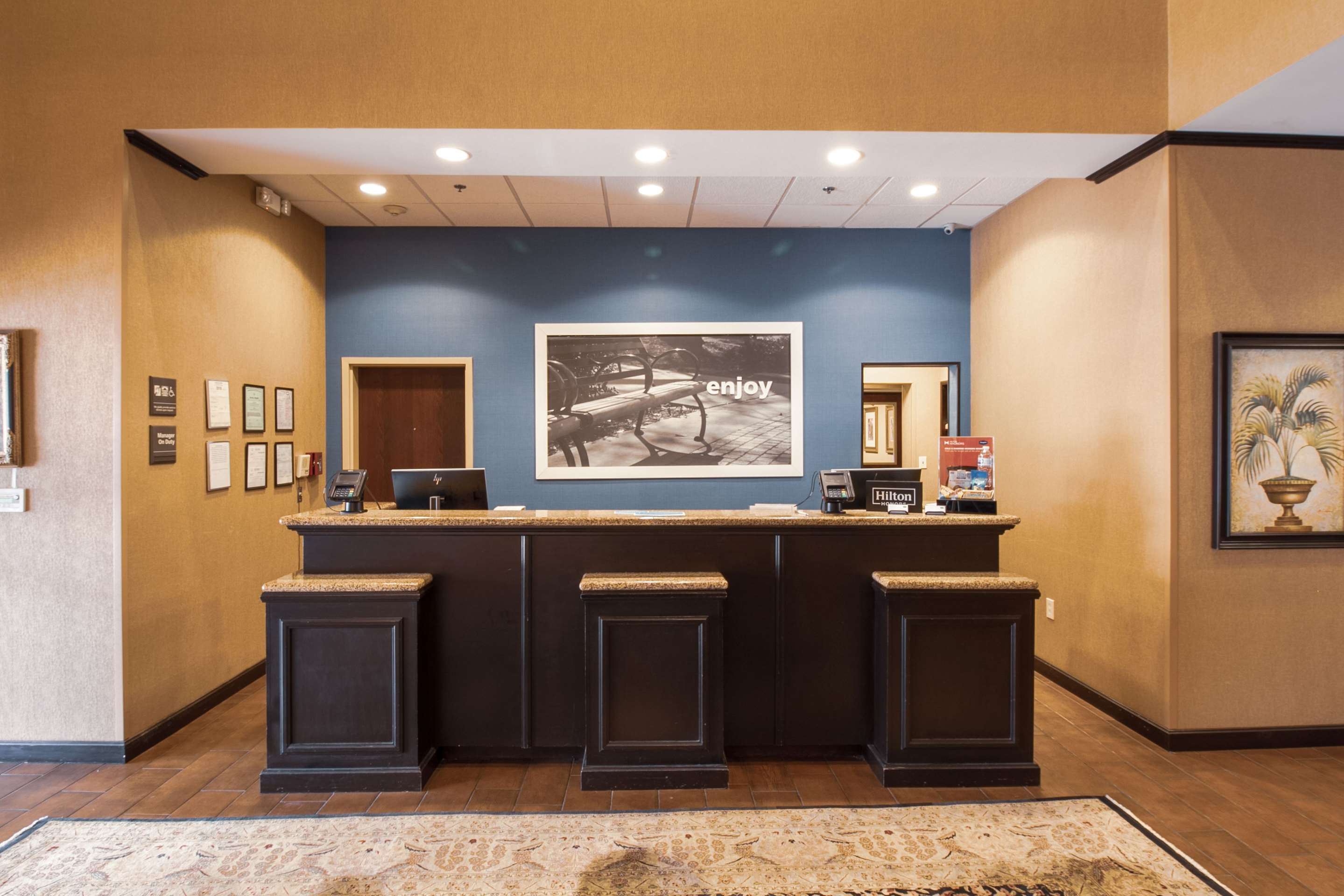 Reception | Hampton Inn & Suites Huntsville Hampton Cove
