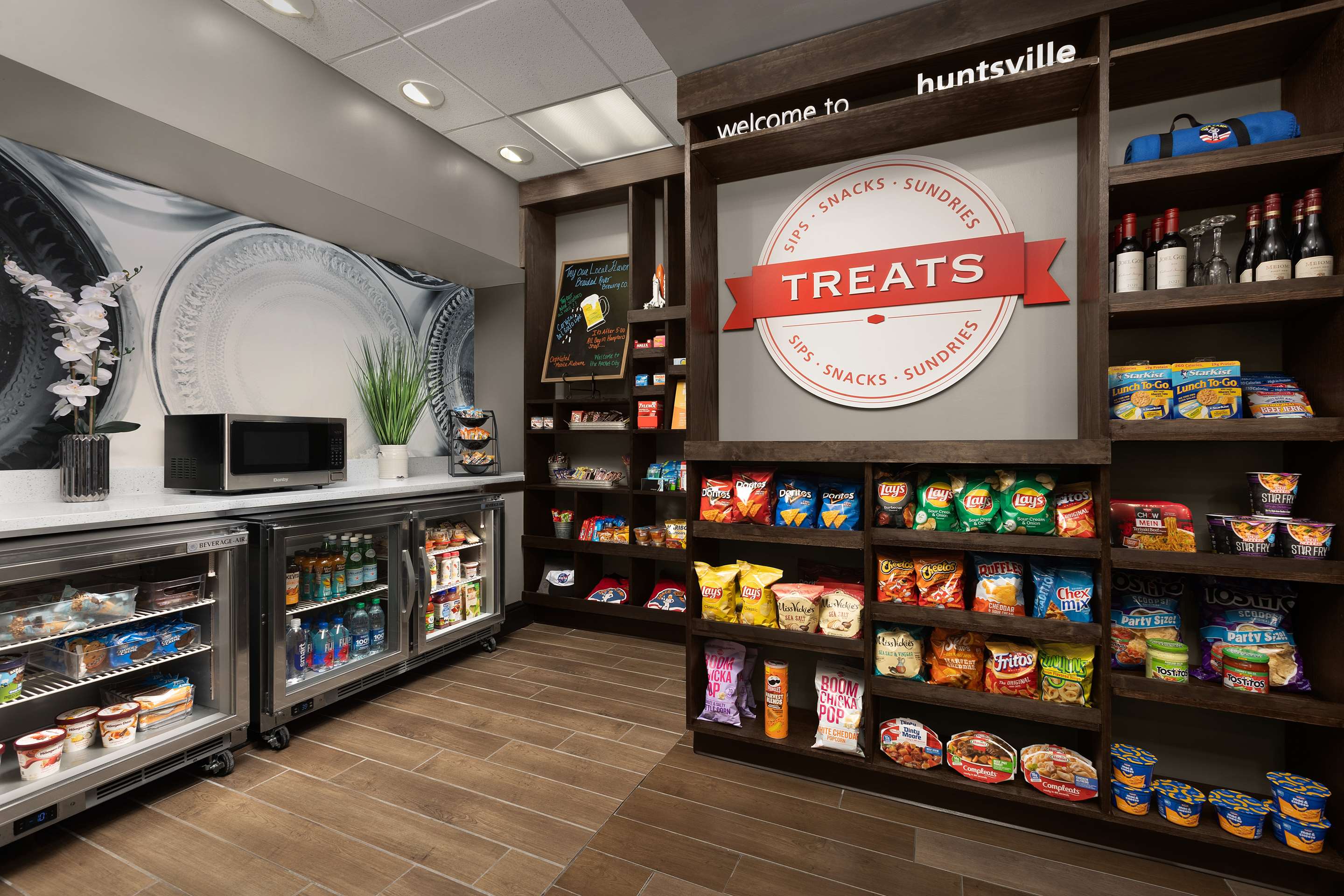 Restaurant | Hampton Inn & Suites Huntsville/Research Park Area