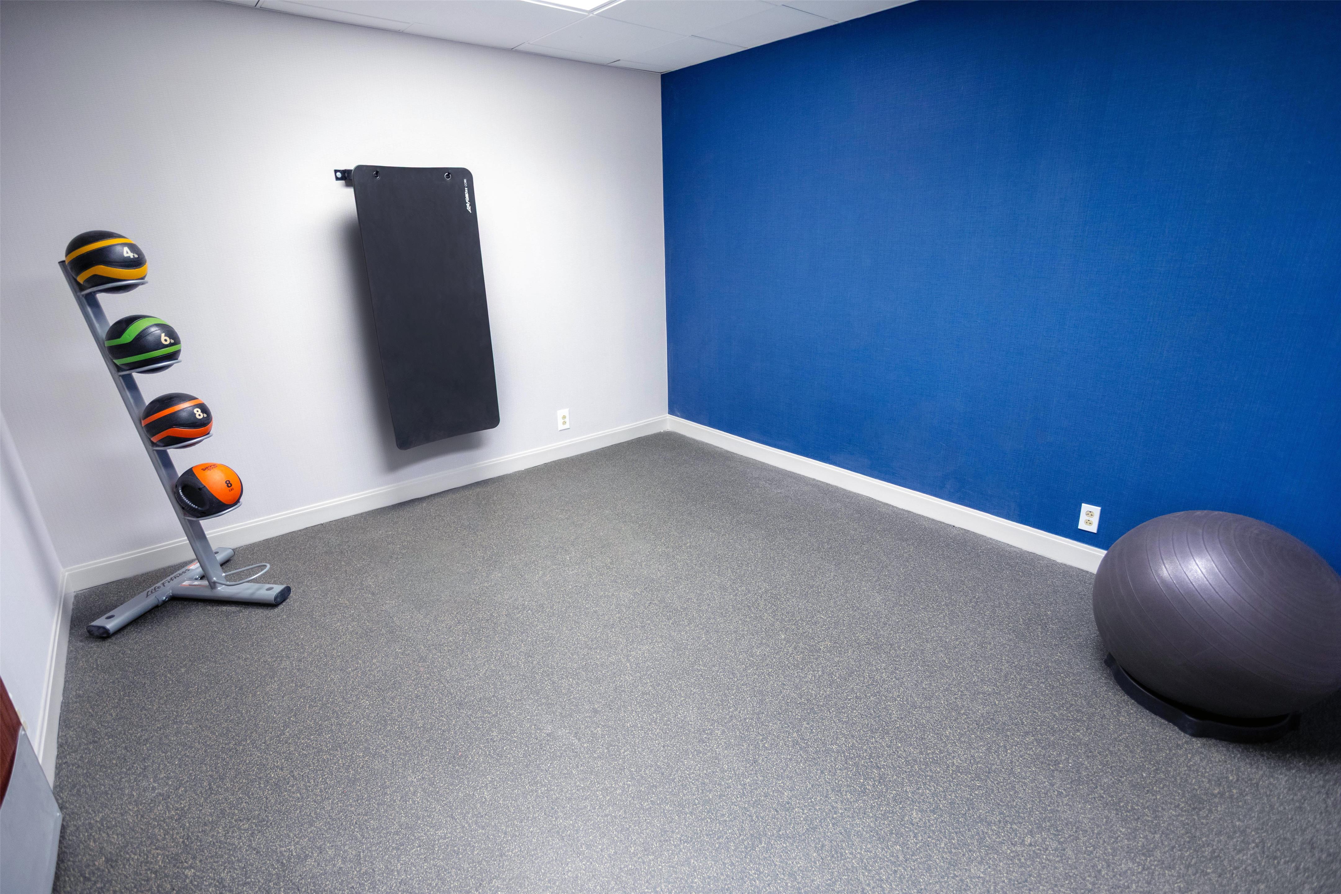 Health club fitness center gym | Hampton Inn Madison Huntsville Airport