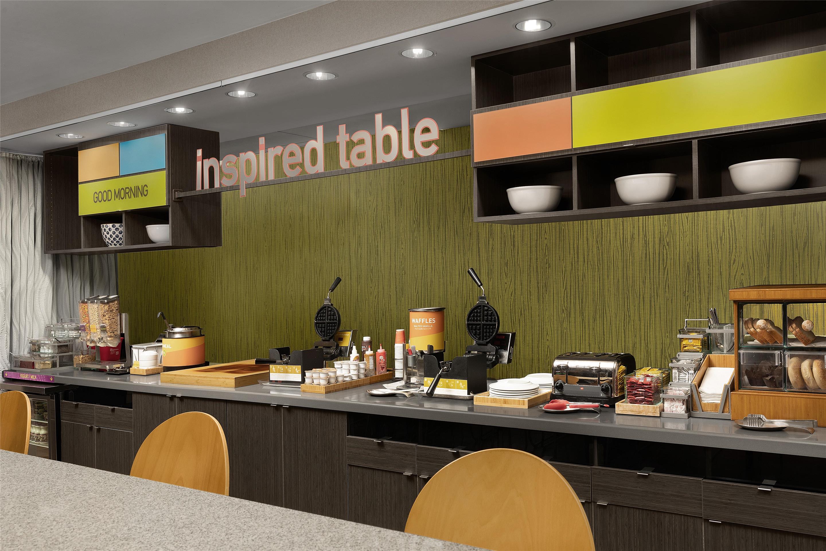 Breakfast Area | Home2 Suites by Hilton Huntsville/Research Park Area, AL