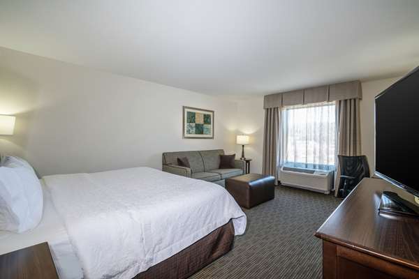  - Hampton Inn University Huntington - I-64, Exit 11
