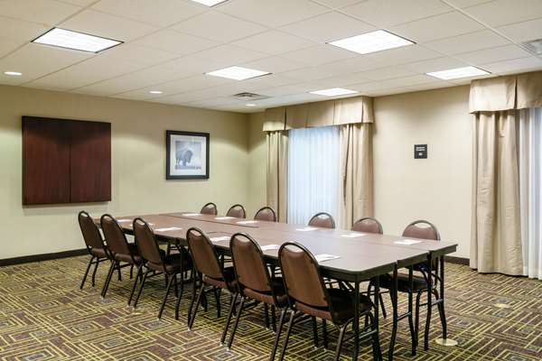  - Hampton Inn University Huntington - I-64, Exit 11