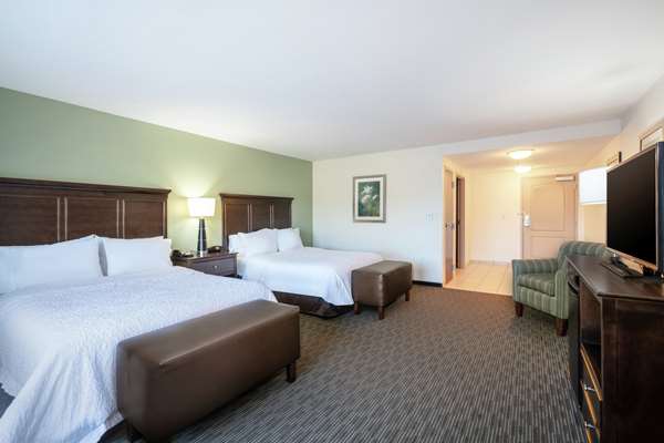  - Hampton Inn University Huntington - I-64, Exit 11