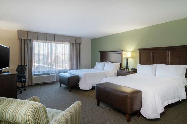  - Hampton Inn University Huntington - I-64, Exit 11