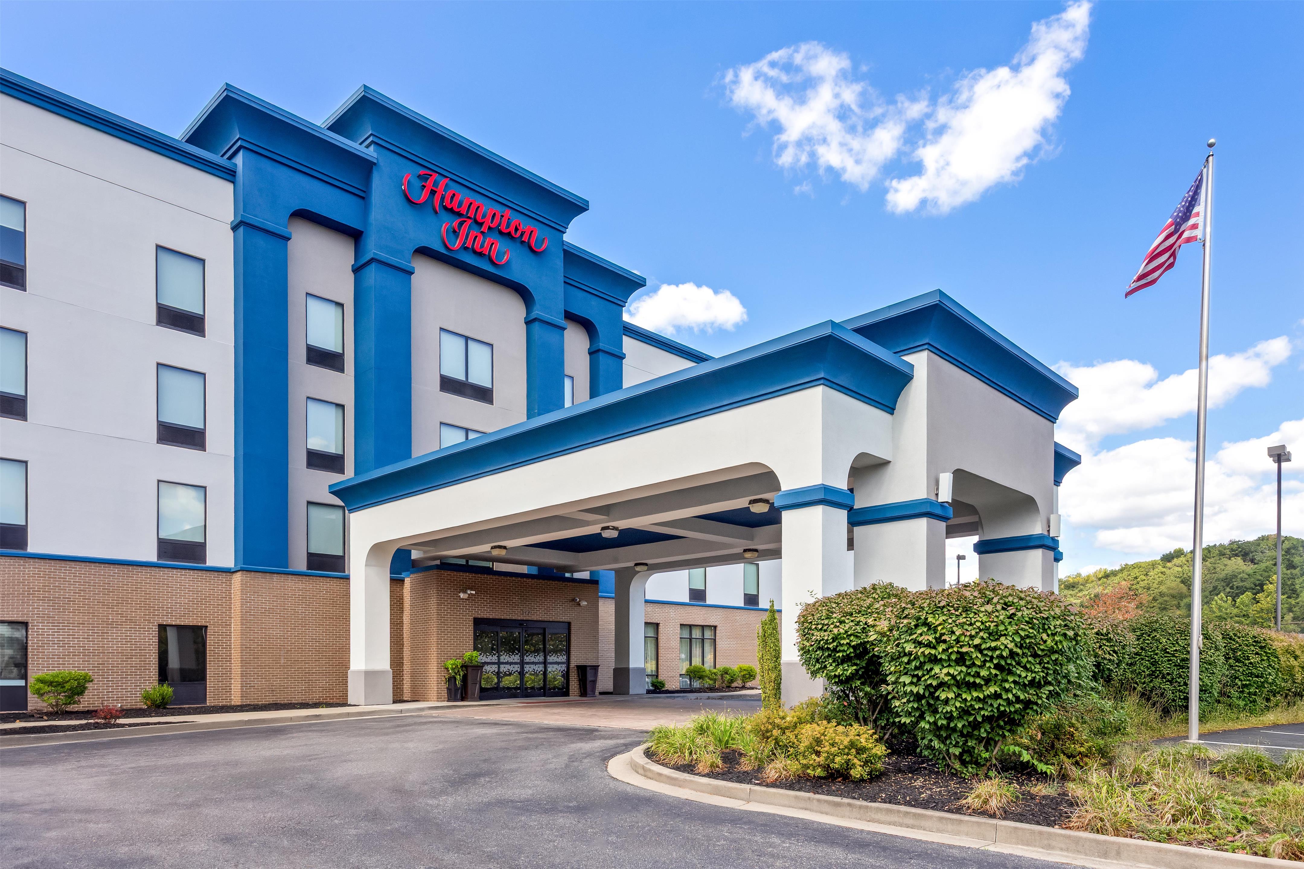 Exterior | Hampton Inn Huntington University Area