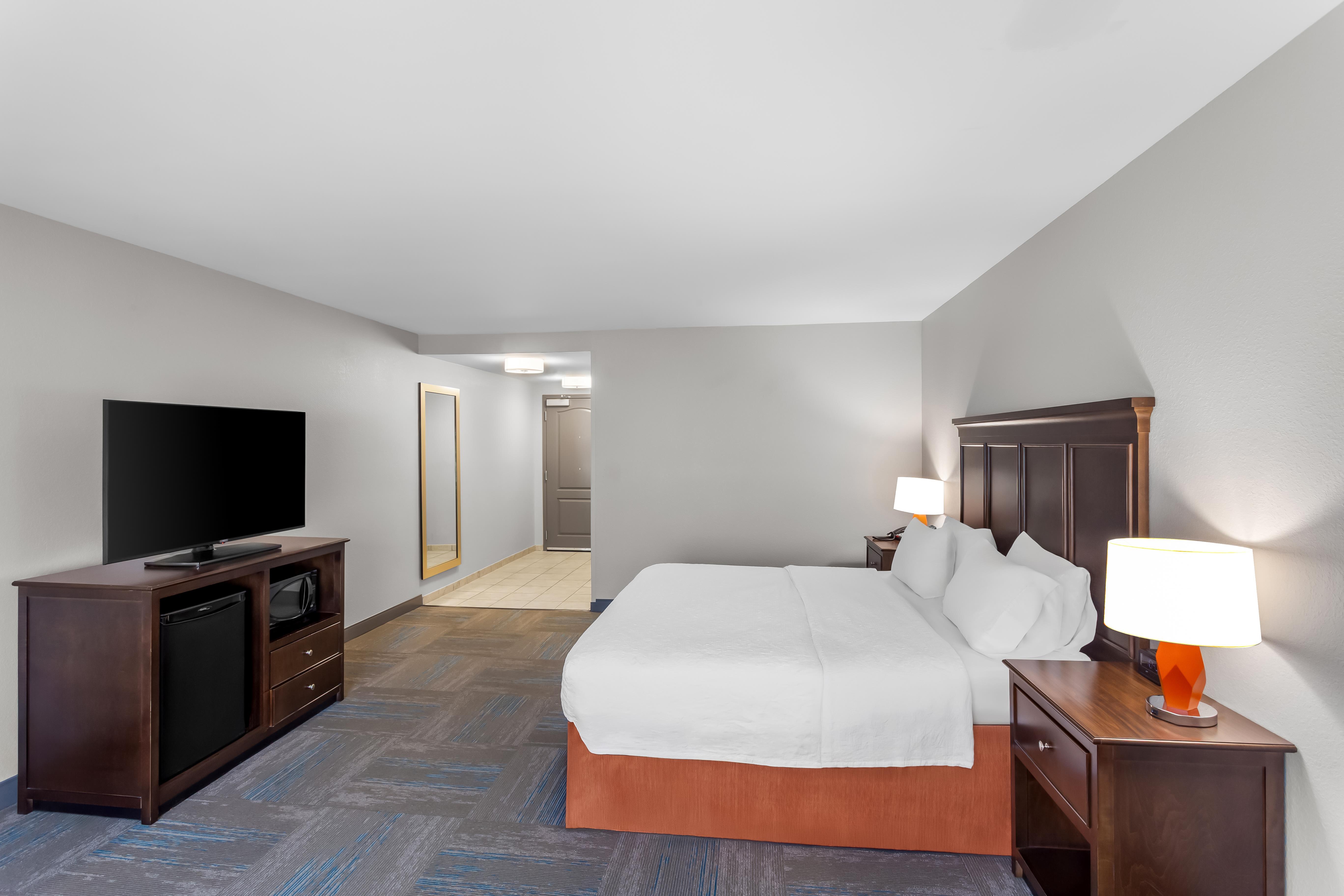 Hampton Inn by Hilton Huntington University Area Room Type - 1KN MOB HEA ACC 3X3SHWR NS