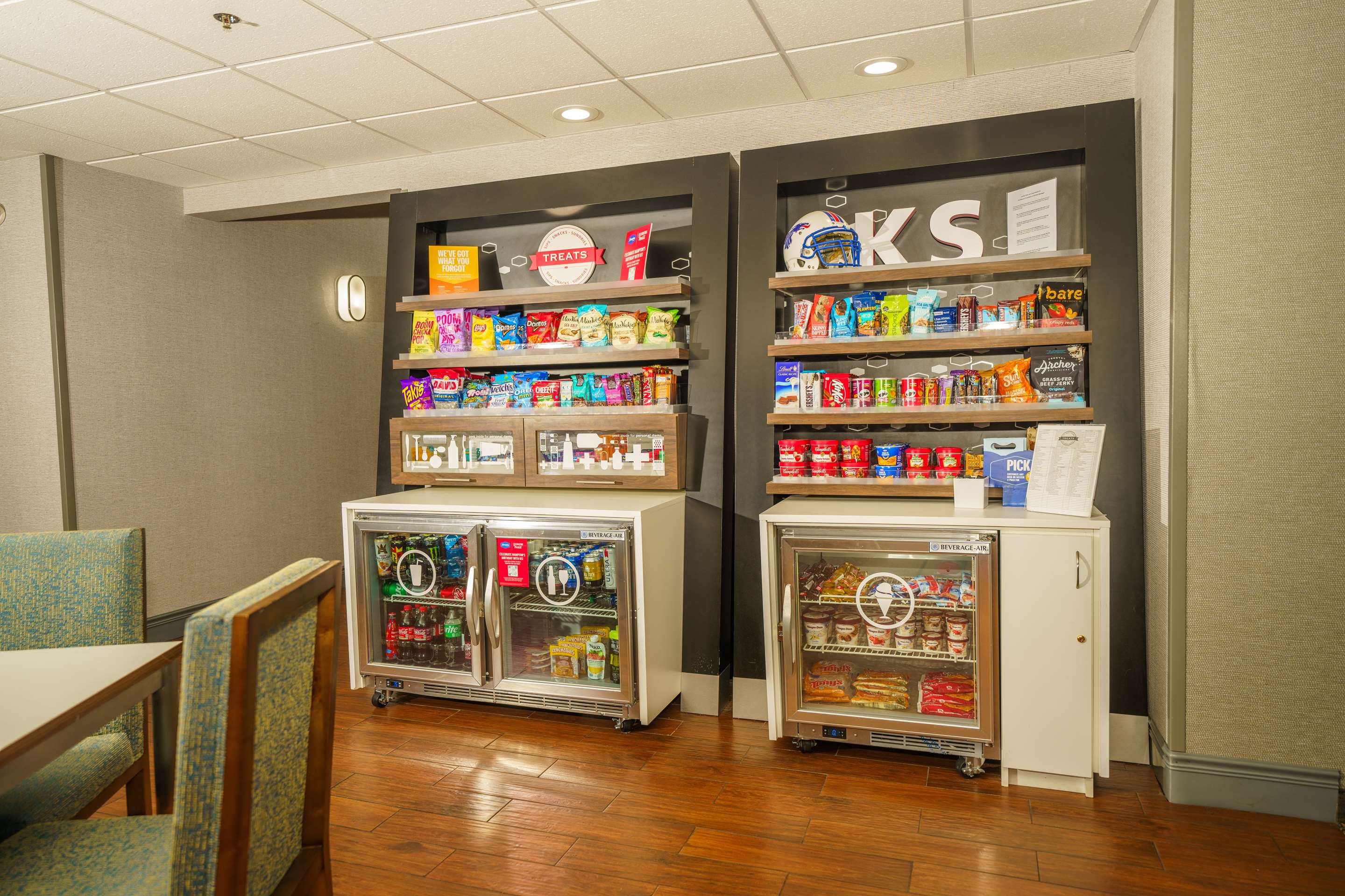 Restaurant | Hampton Inn Hutchinson