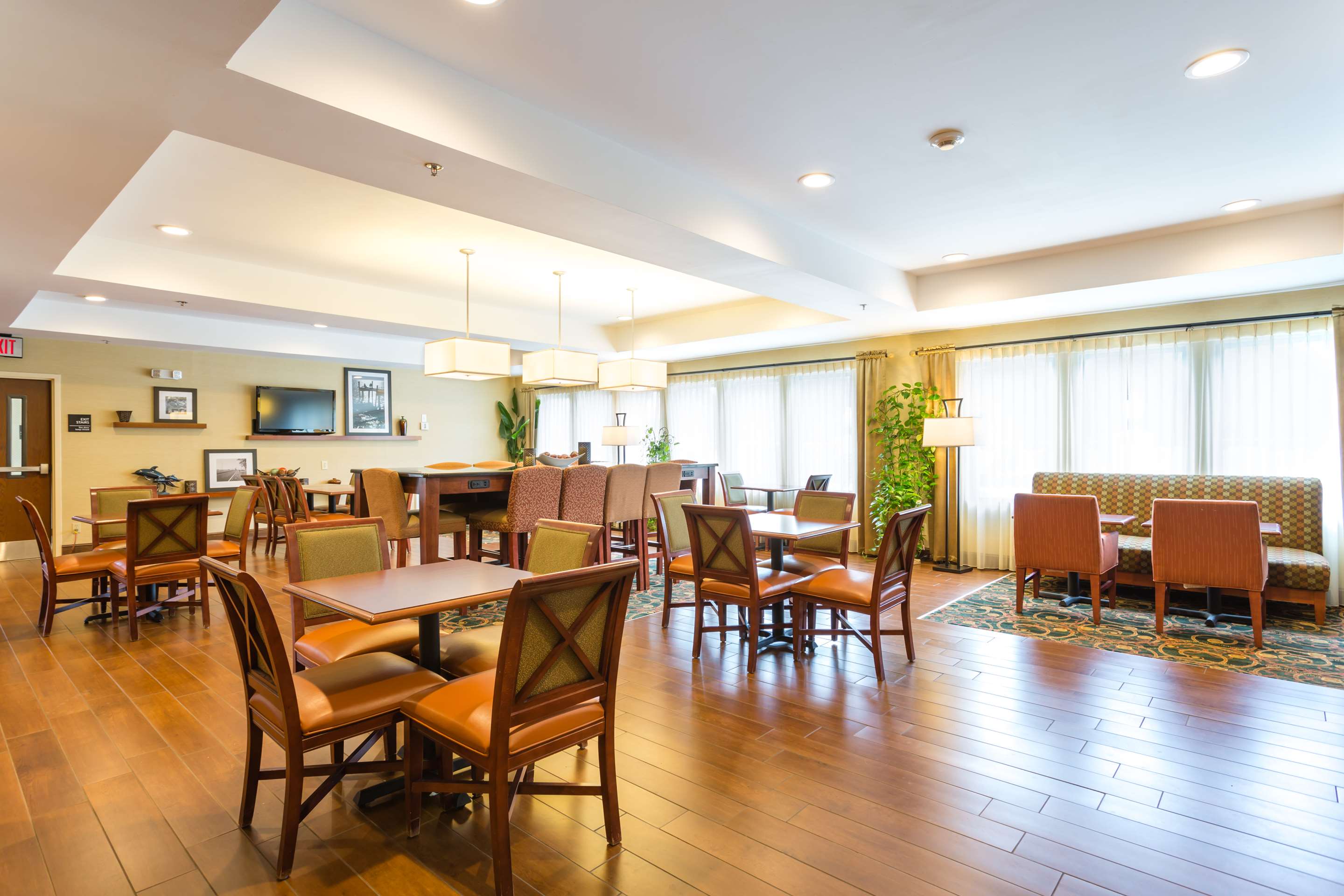Reception | Hampton Inn Havelock