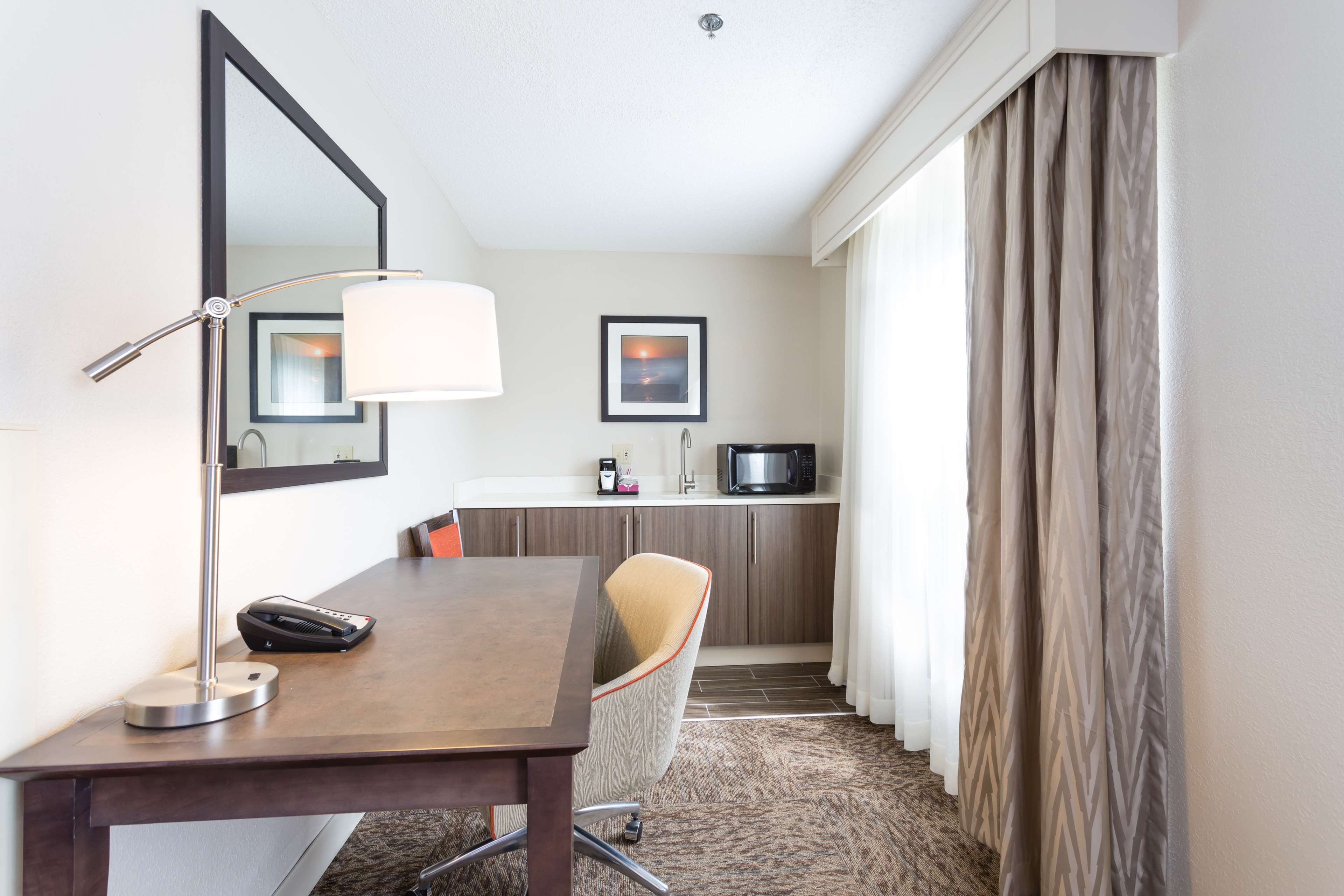 Hampton Inn by Hilton Havelock Room Type - 2 QNS STE SHWR ONLY NS