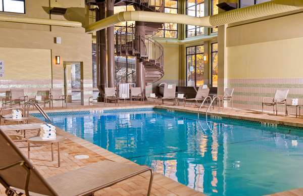 Pool - Hampton Inn Shelton - CT 8, Exit 12