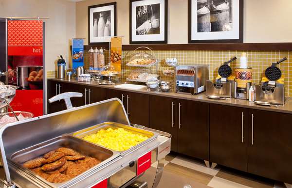 Amenities - Hampton Inn Shelton - CT 8, Exit 12