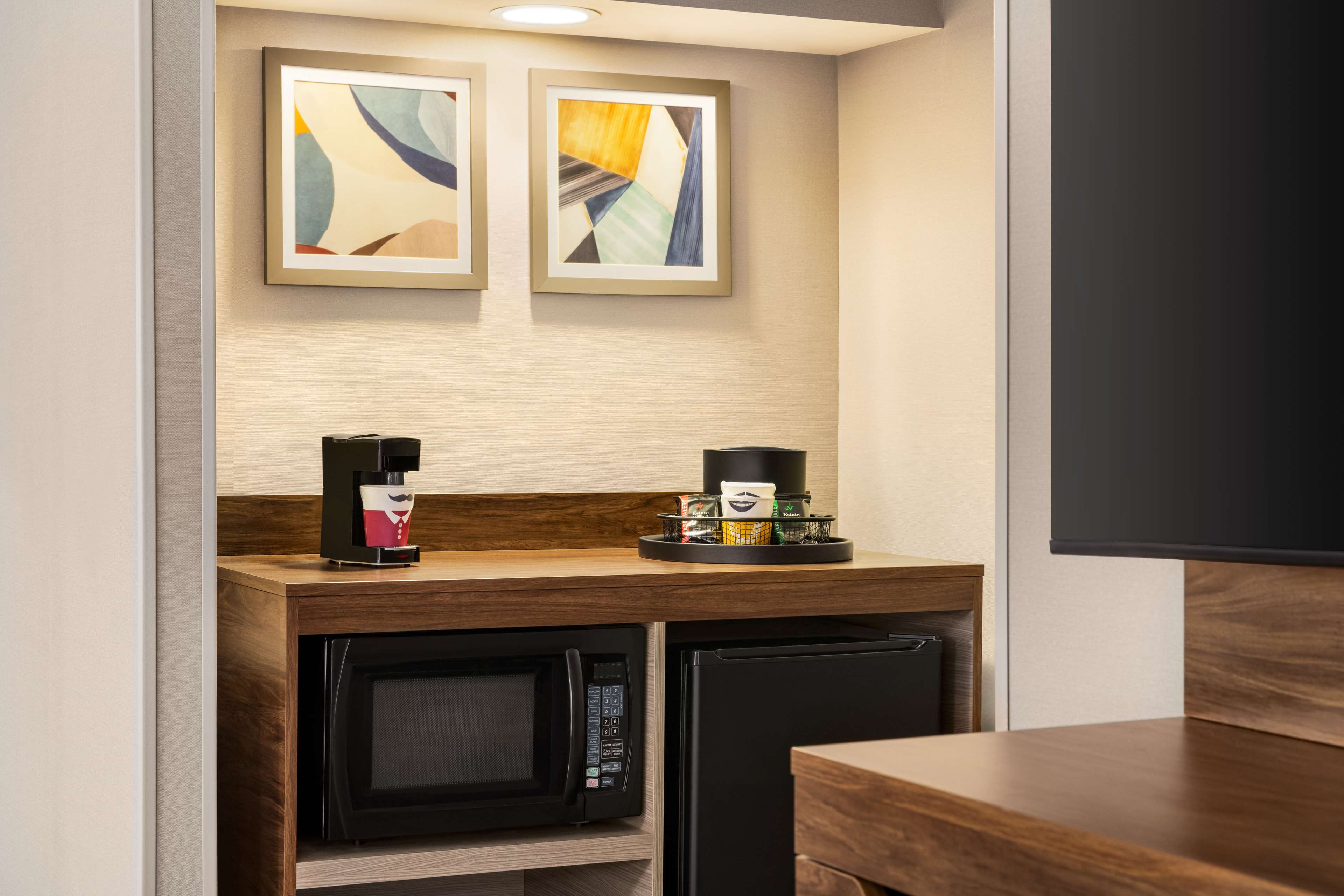 Hampton Inn by Hilton Shelton Room Type - 2 QNS ACCESSIBLE W TUB NS