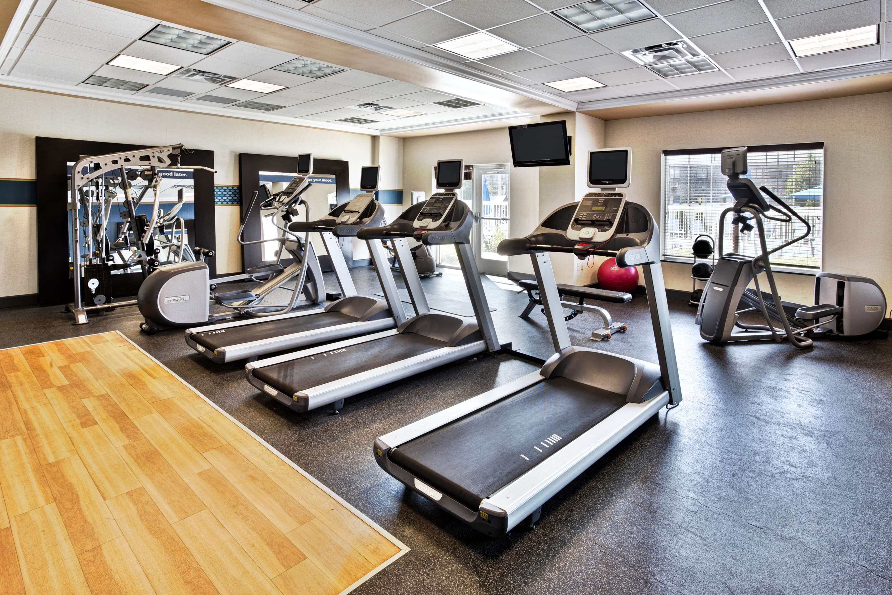 Health club fitness center gym | Hampton Inn & Suites Cape Cod-West Yarmouth