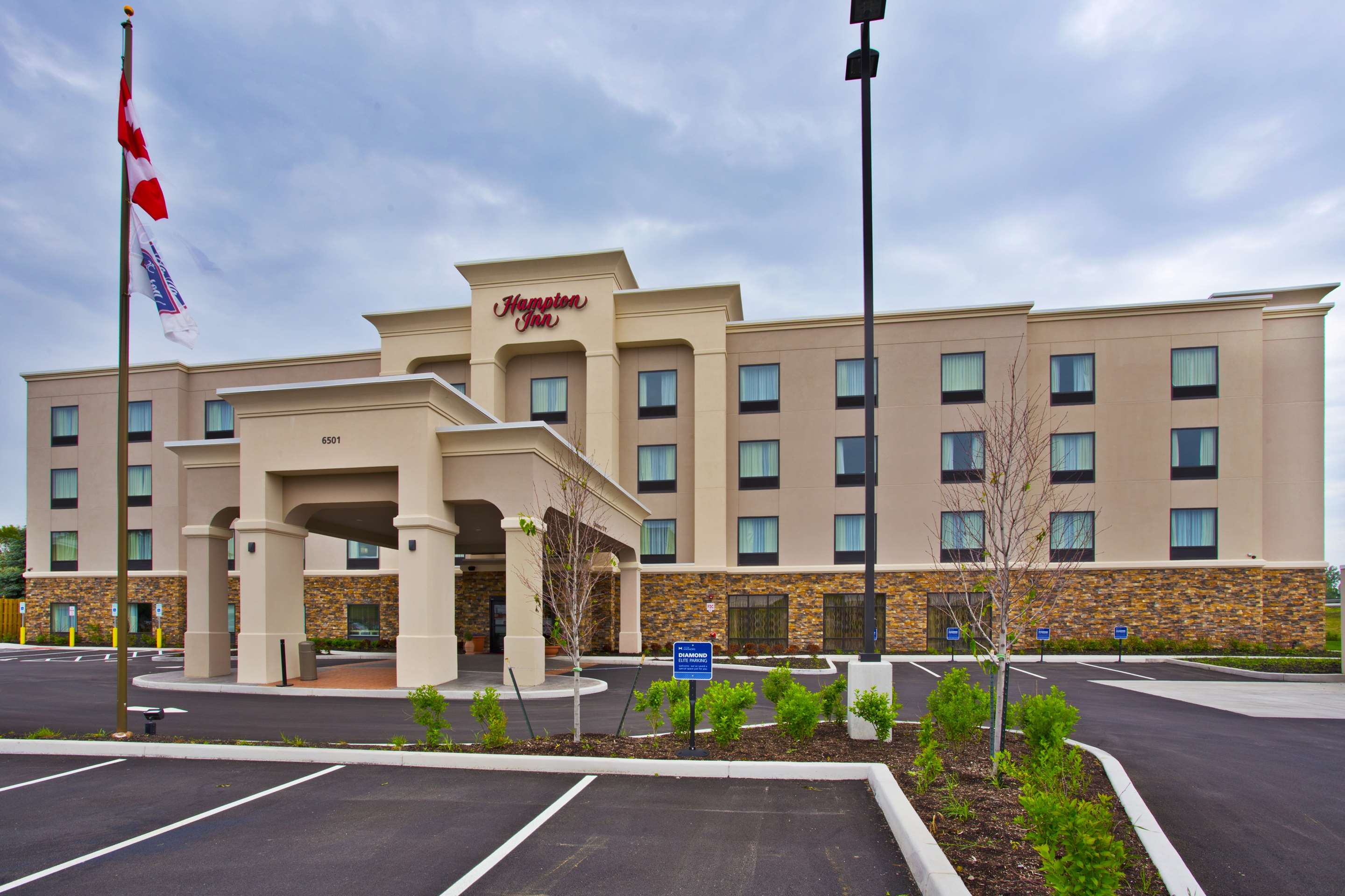 Exterior | Hampton Inn Niagara Falls/Blvd