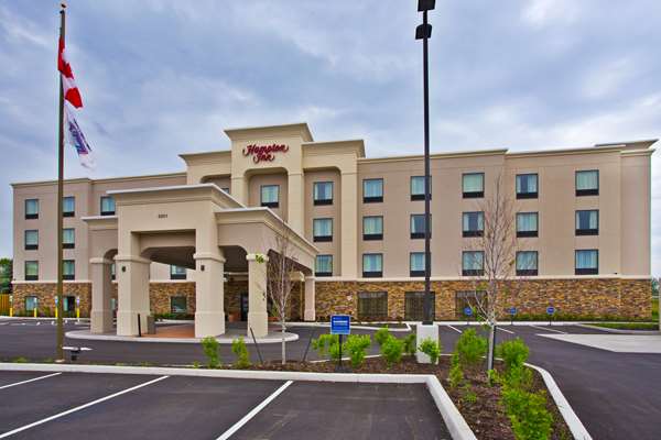 Exterior view - Hampton Inn Outlet Mall Niagara Falls