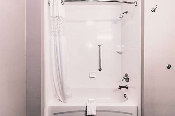  - Hampton Inn Outlet Mall Niagara Falls