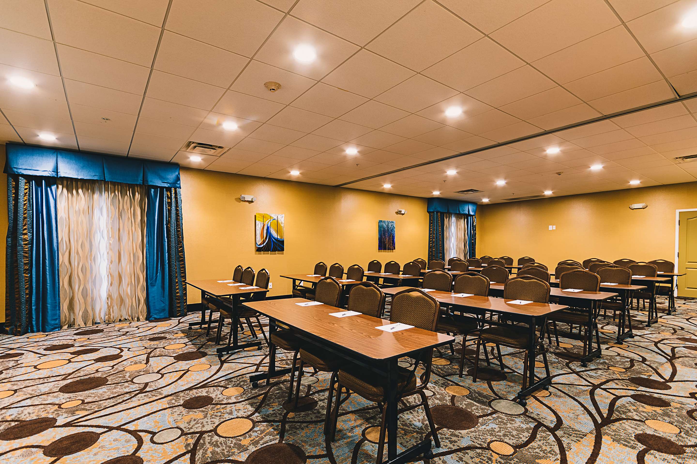 Meeting Room | Hampton Inn Niagara Falls/Blvd