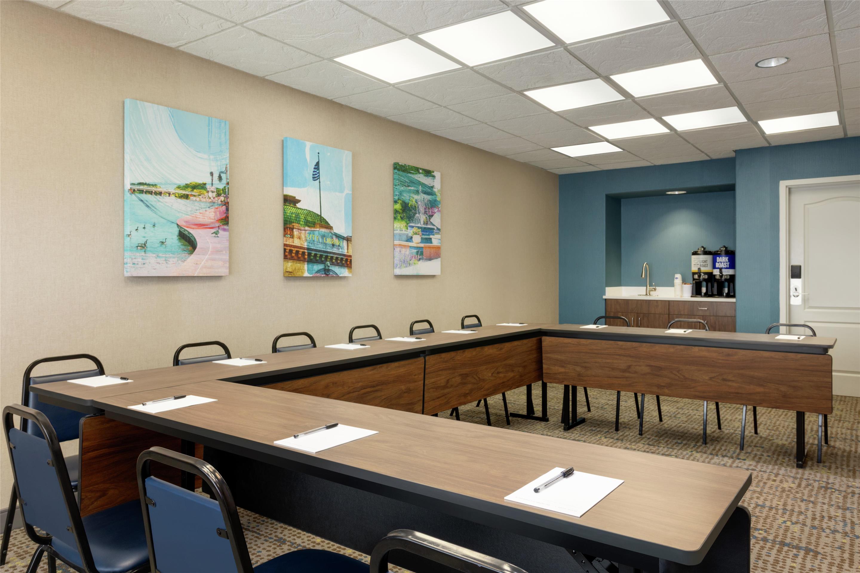 Meeting Room | Hampton Inn Derby Wichita Southeast