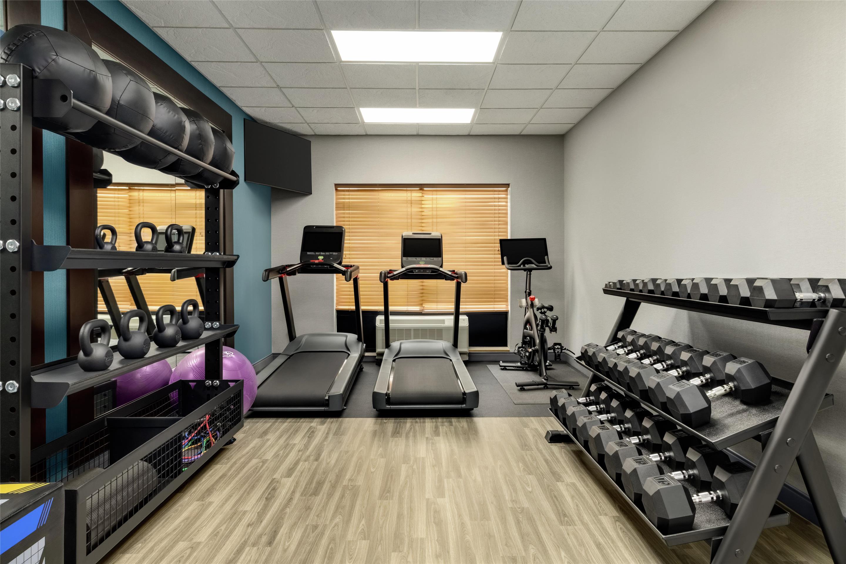 Health club fitness center gym | Hampton Inn Derby Wichita Southeast
