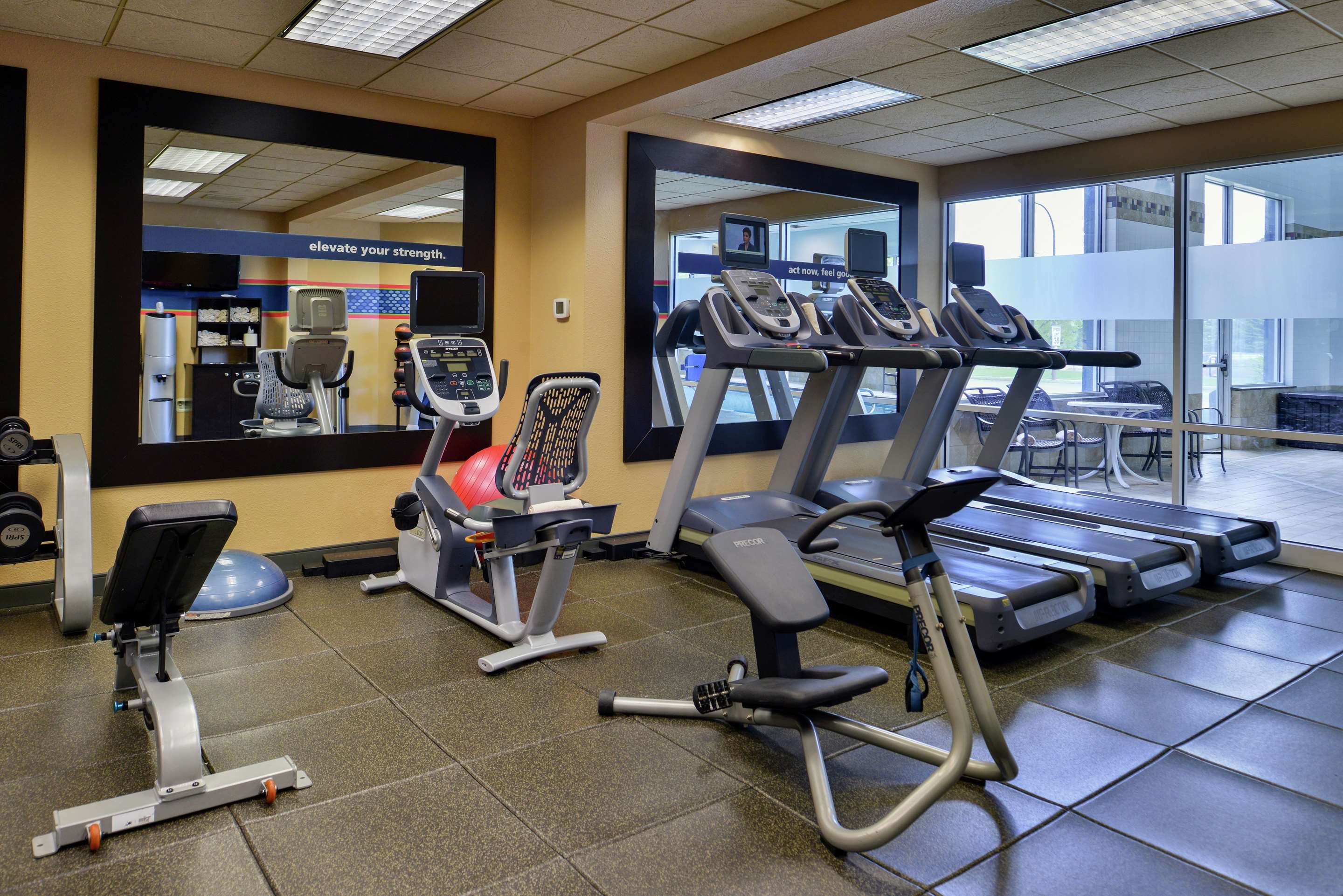 Health club fitness center gym | Hampton Inn Idaho Falls/Airport