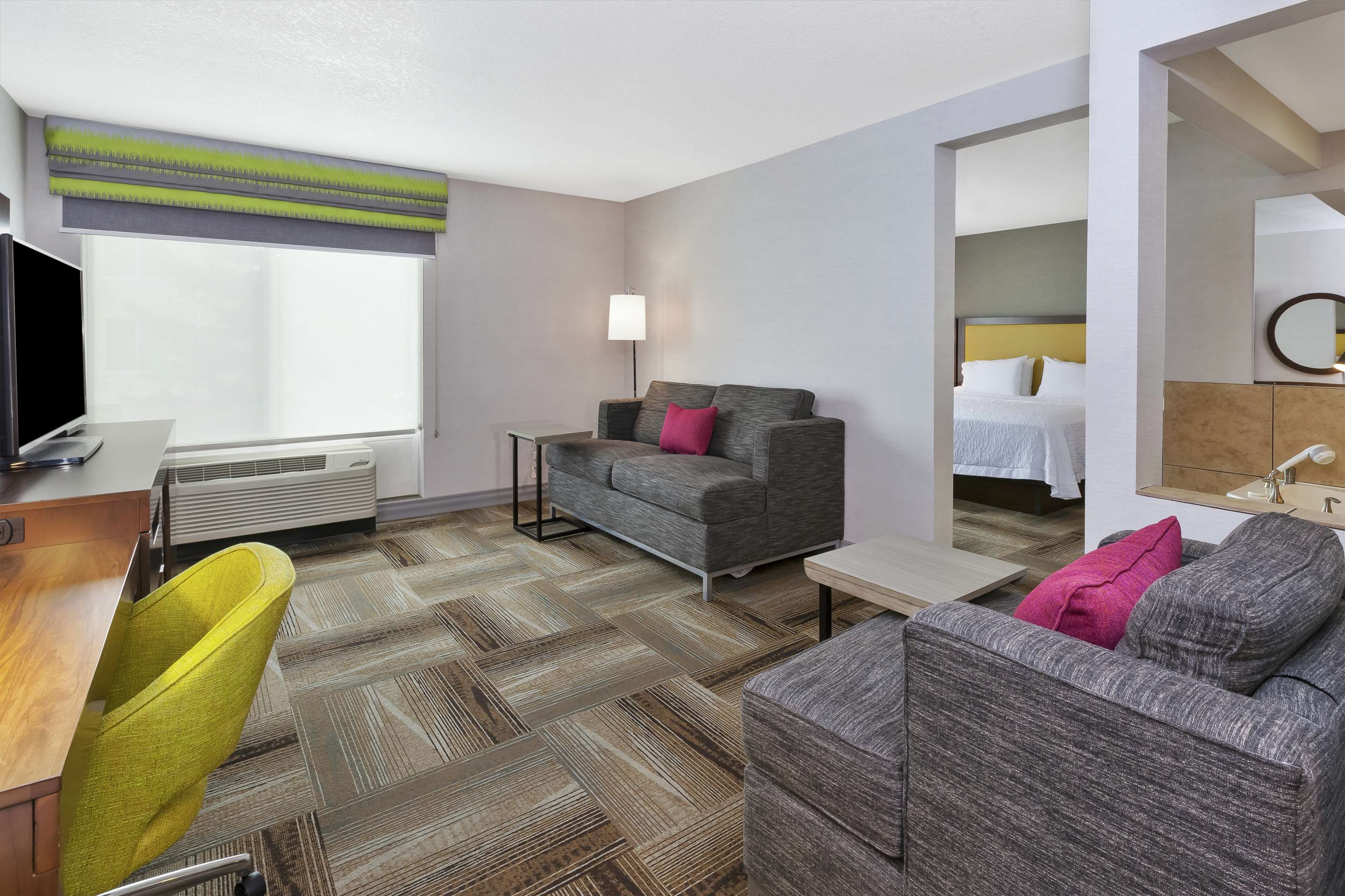 Guest room