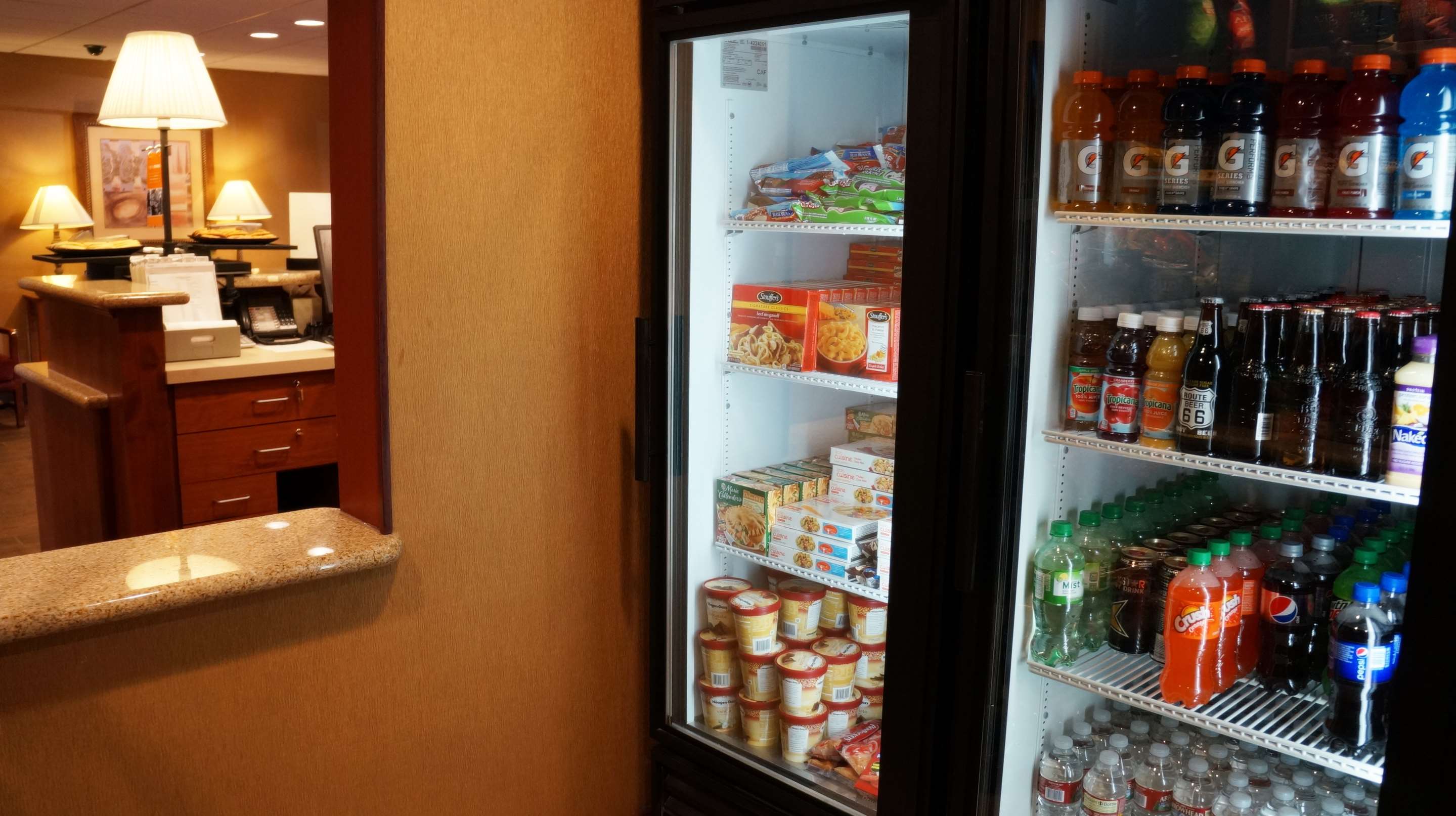 Restaurant | Hampton Inn & Suites Kingman