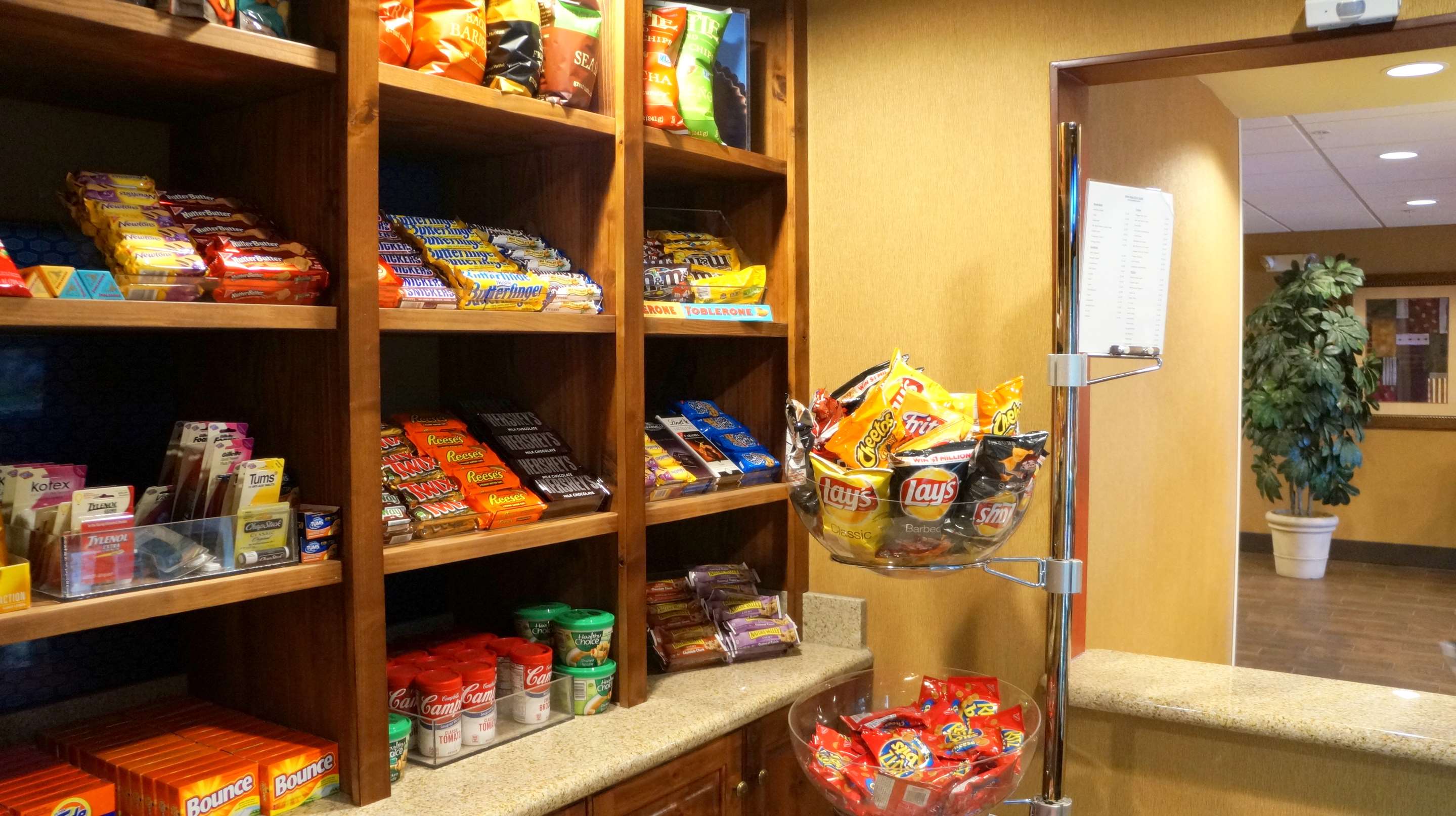 Restaurant | Hampton Inn & Suites Kingman