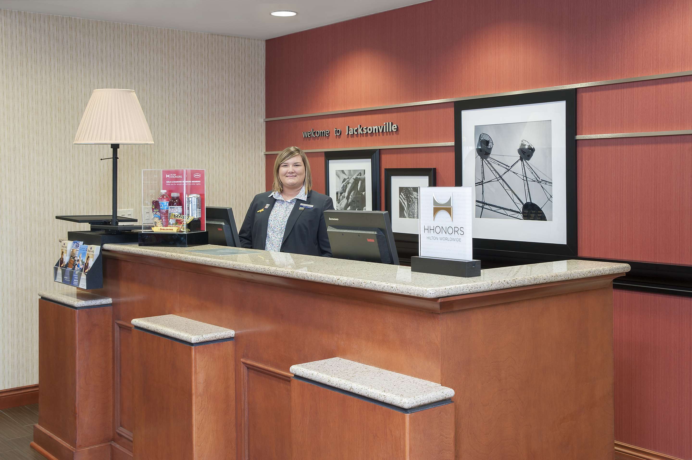 Reception | Hampton Inn Jacksonville