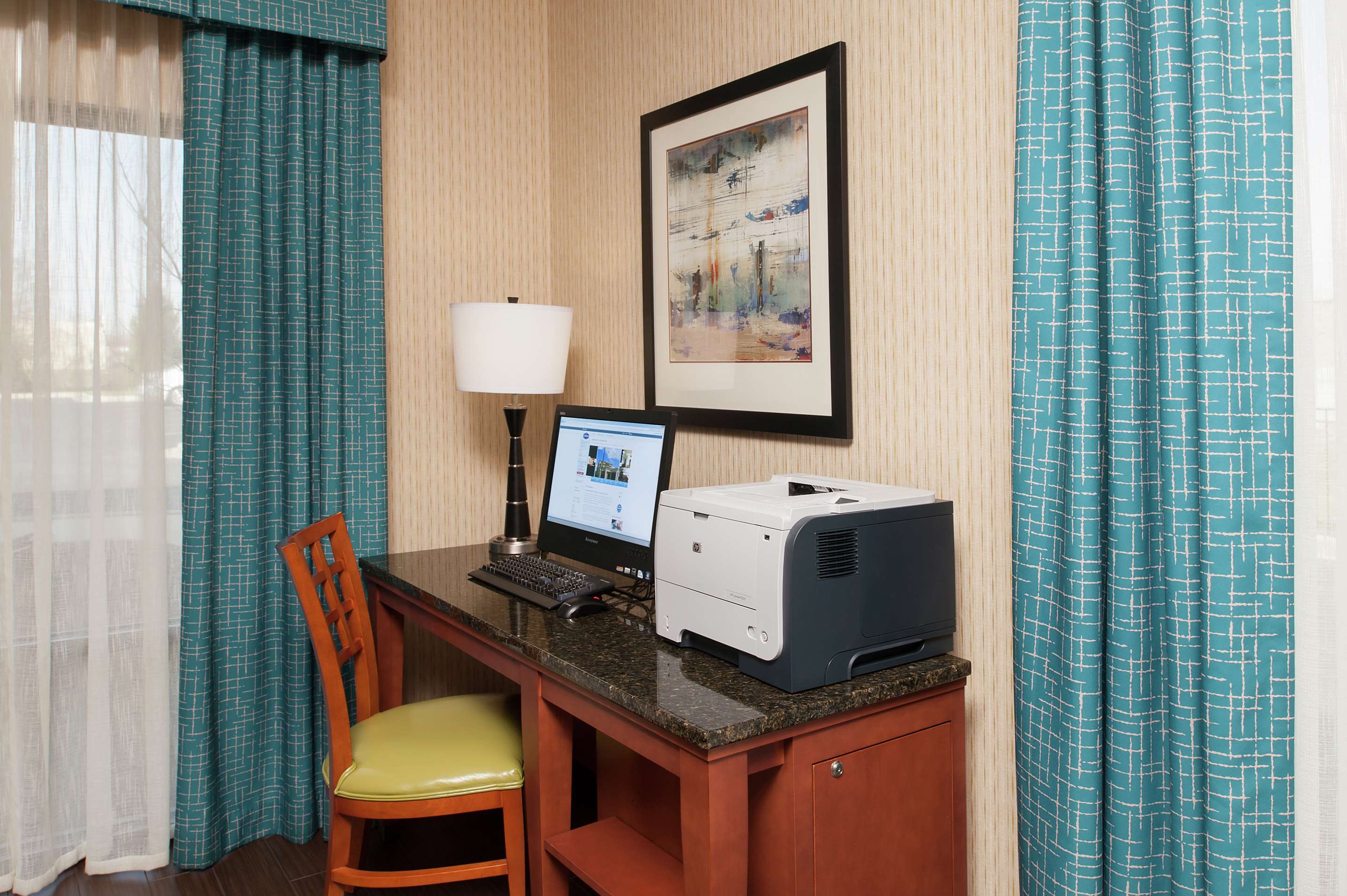 Business Center | Hampton Inn Jacksonville