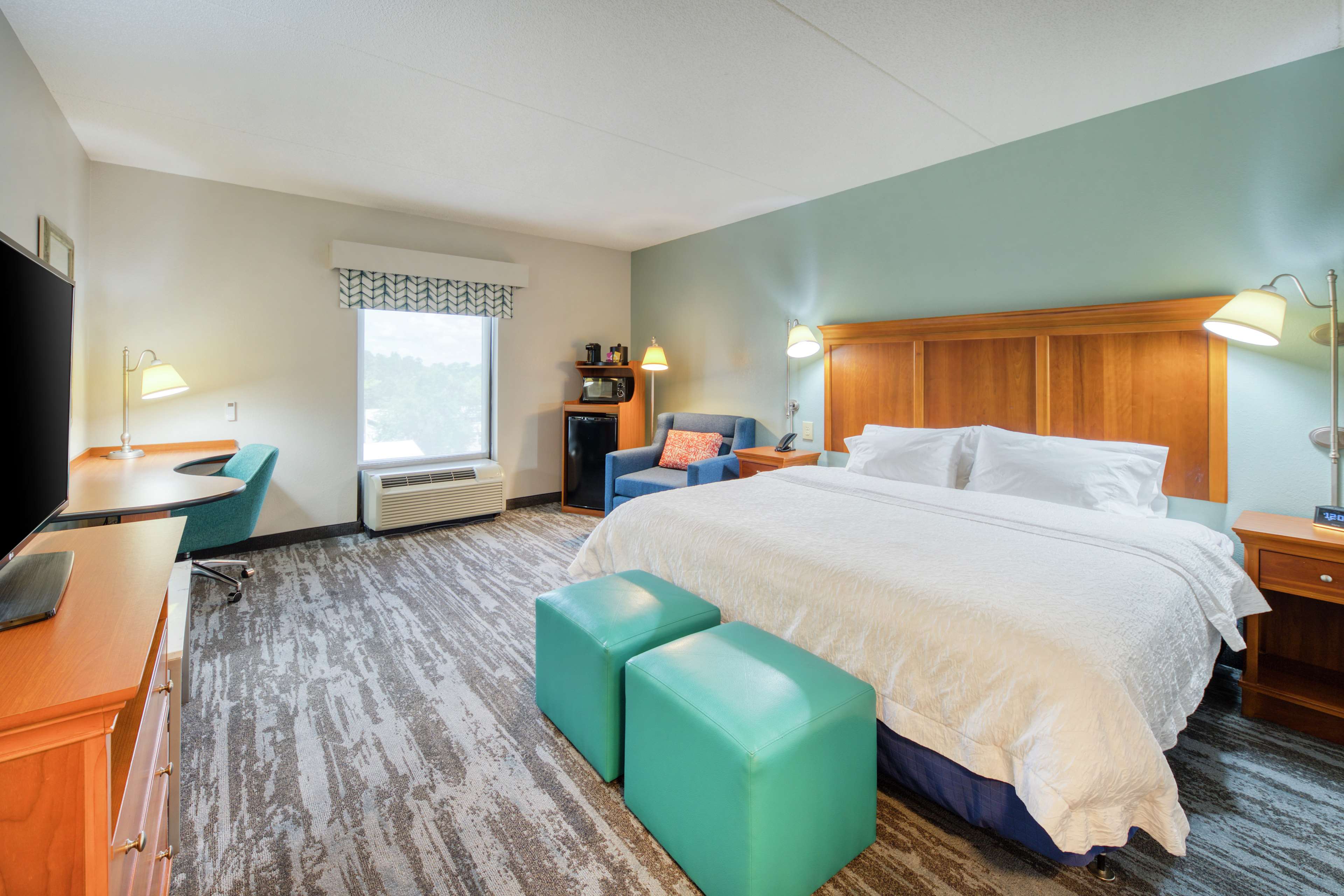 Hampton Inn Wilmington University Area - Tap to explore photos