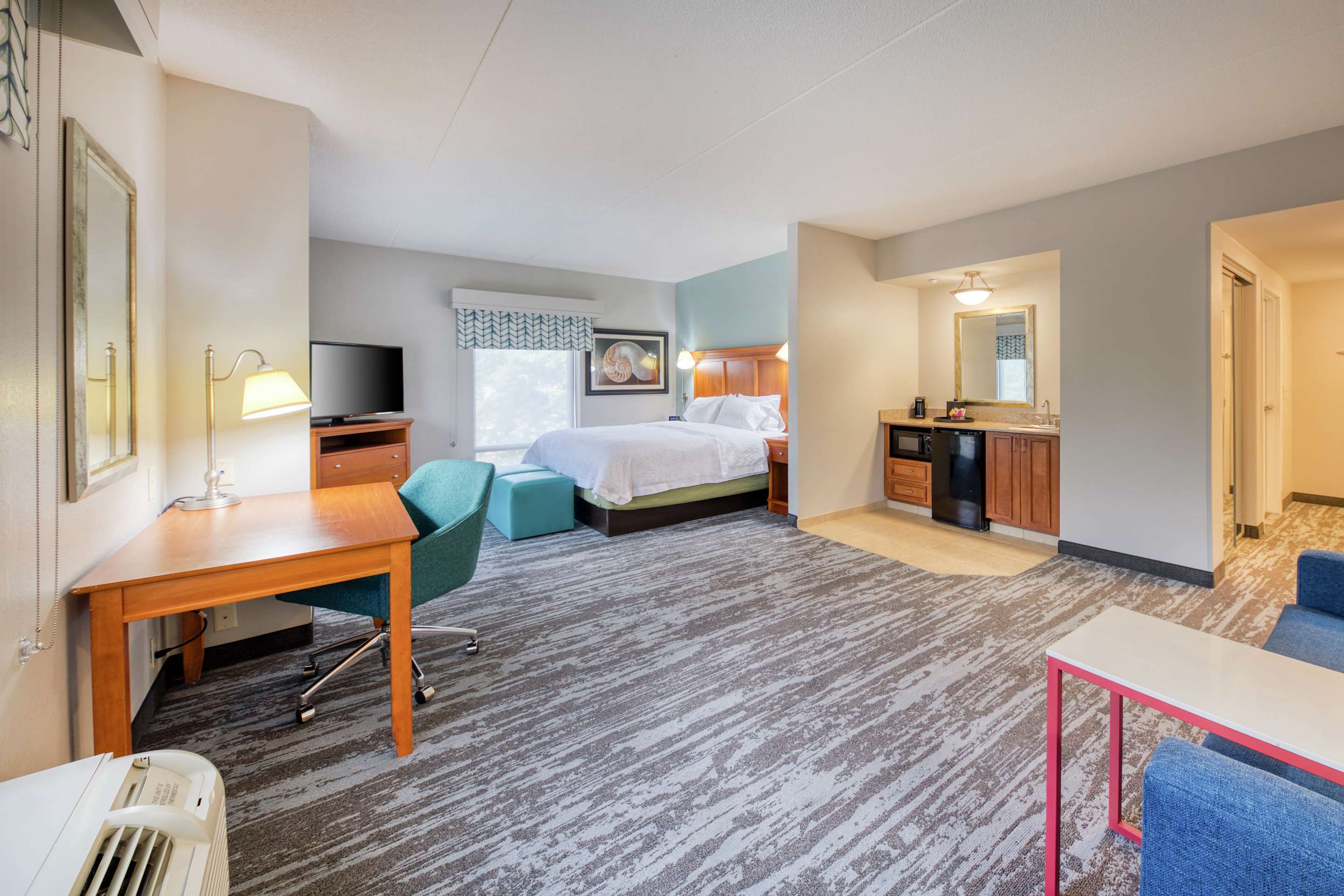 Guest room